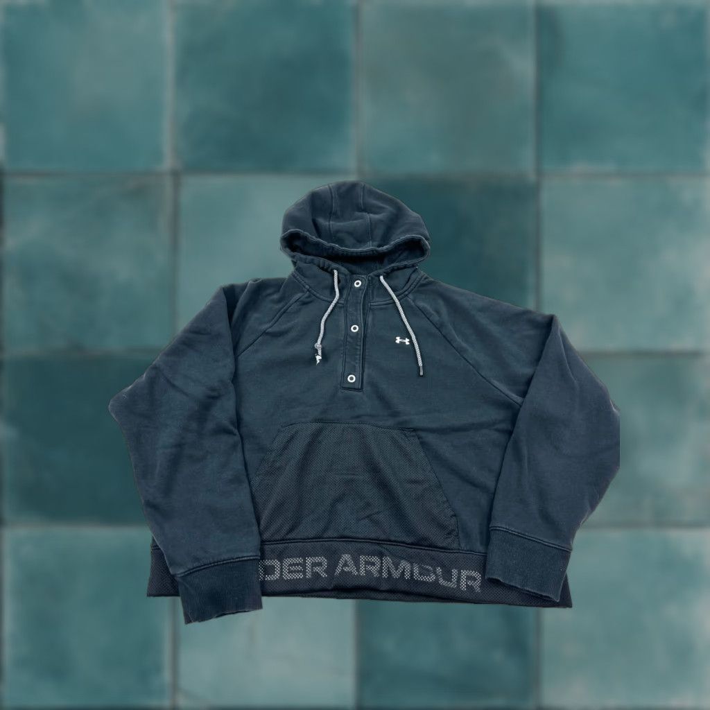 Under Armour VINTAGE Under Armour Hoodie Pullover Women's XL Black Activewear Outdoor Outdoor Gear Size XL / US 12-14 / IT 48-50 - 1 Thumbnail