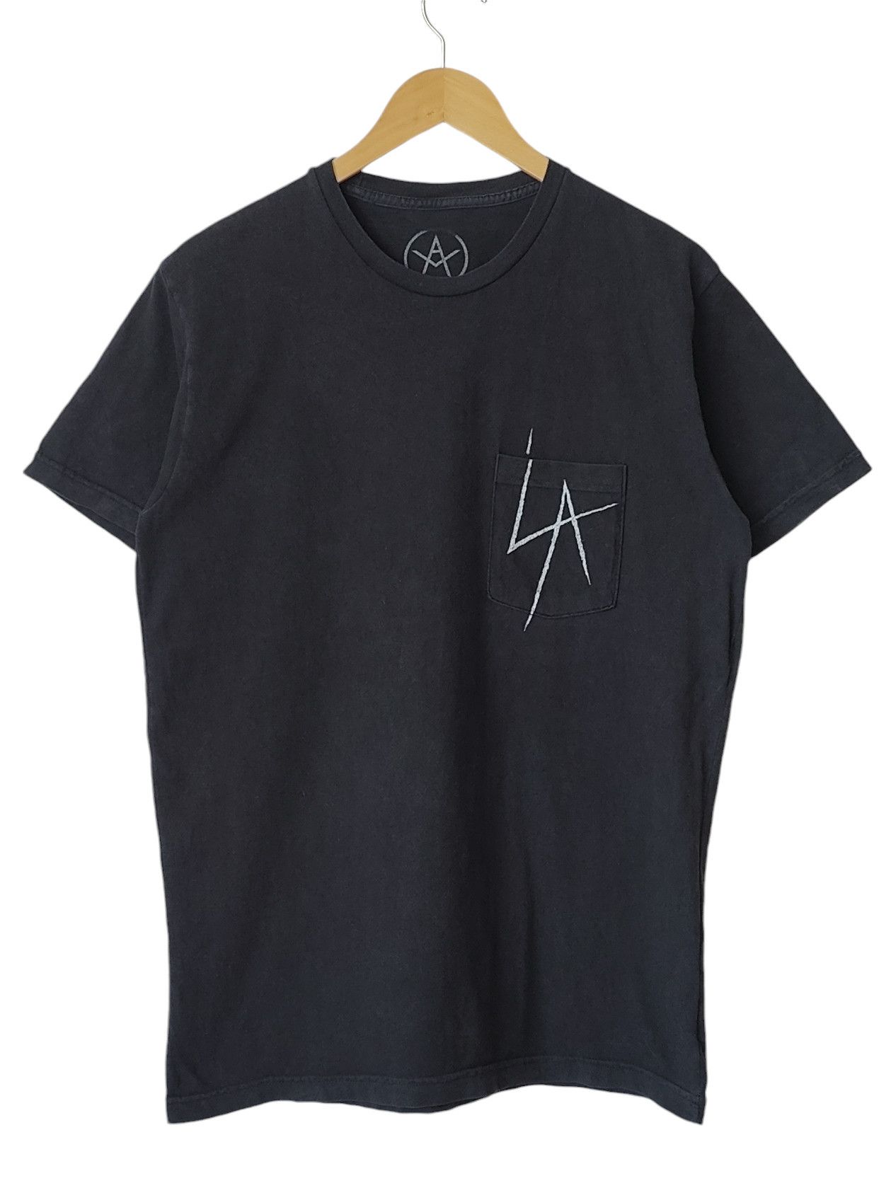 Local Authority RARE Local Authority LA Punk Pocket Tshirt USA Size US L / EU 52-54 / 3 - 1 Thumbnail