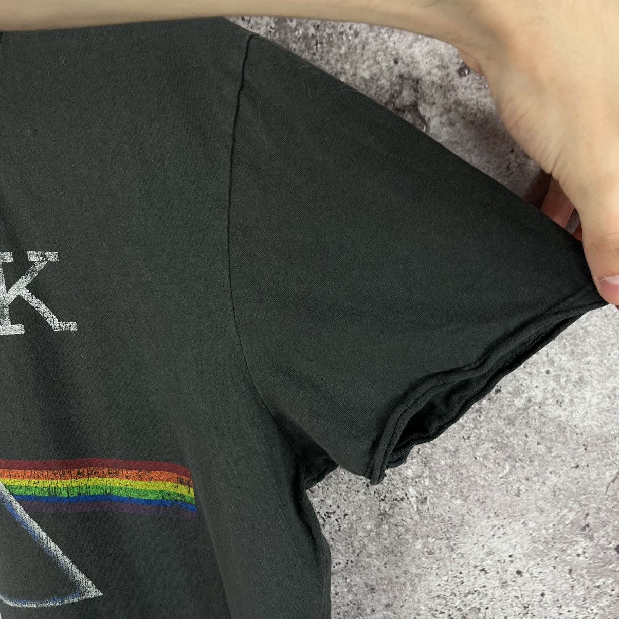 Band Tees Vtg Pink Floyd 2010 Rock T-Shirt Distressed Big Logo Size XL Size US XL / EU 56 / 4 - 6 Thumbnail