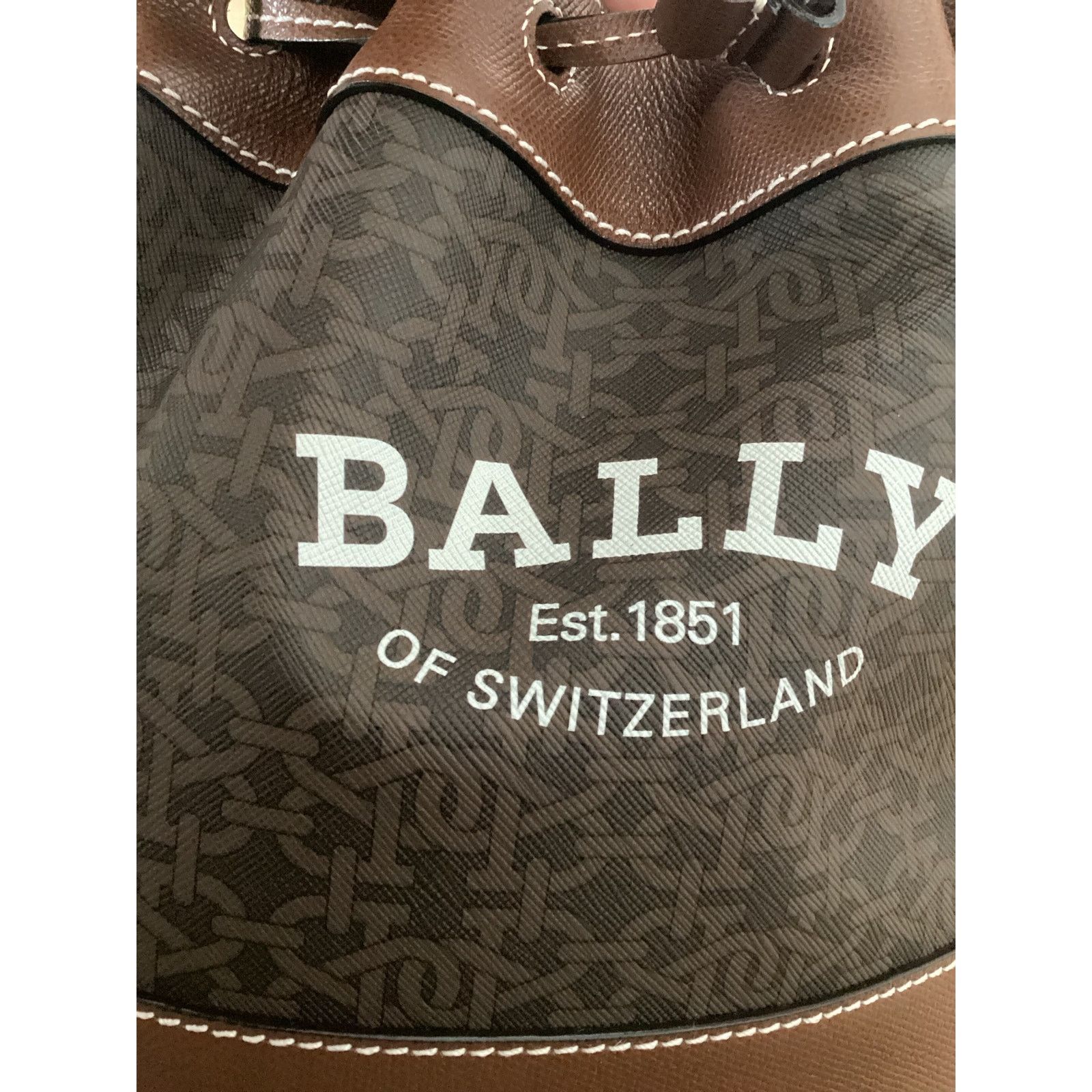 Bally NWT Bally Cleoh Bucket Monogram Logo Medium Bucket Bag Size ONE SIZE - 7 Thumbnail