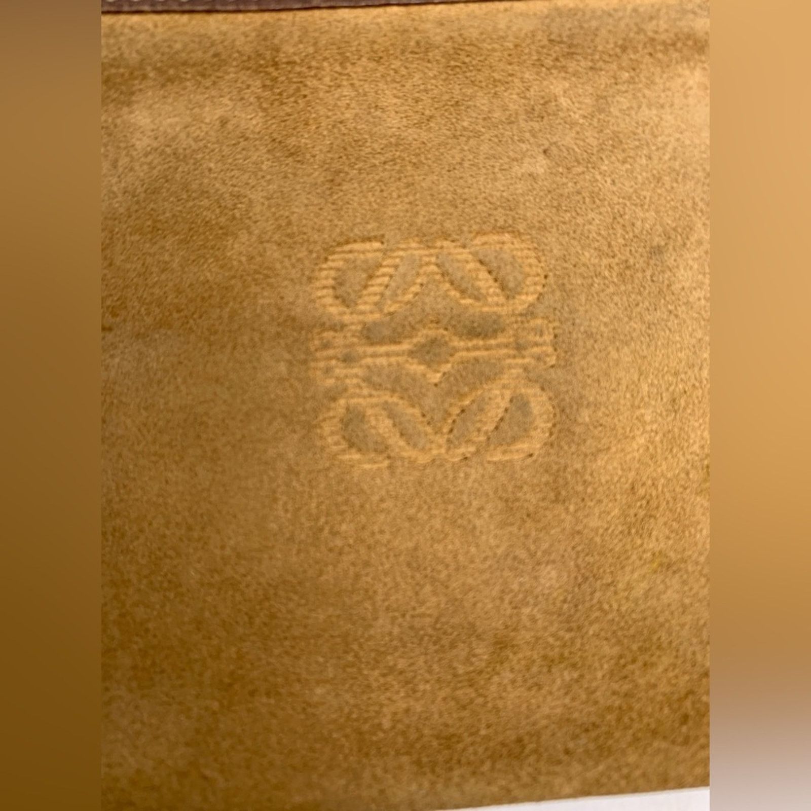 Loewe Loewe Tan Camel Suede Zip Pouch Size ONE SIZE - 3 Thumbnail