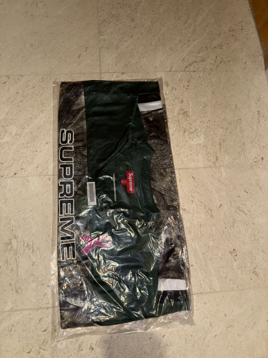 Supreme Supreme Breast Cancer Awareness Football Jersey Size US XXL / EU 58 / 5 - 4 Thumbnail