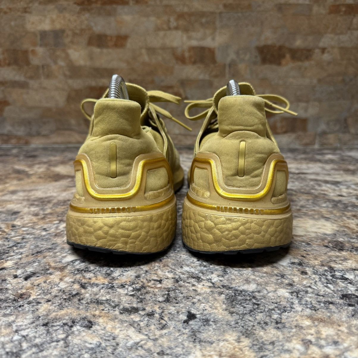 Adidas Adidas Ultraboost 2020 Metallic Gold Sz 9 Size US 9 / EU 42 - 4 Thumbnail