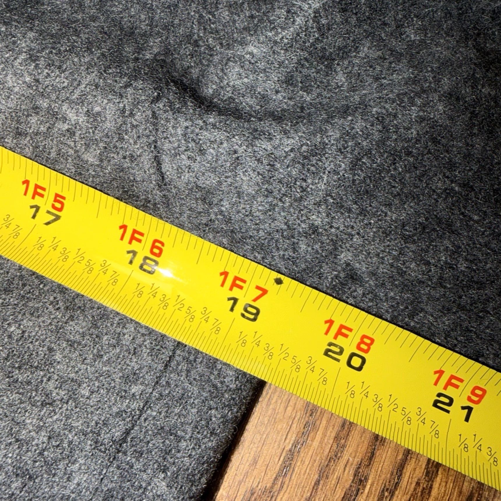 Neiman Marcus VINTAGE Neiman Marcus 100% Pure Cashmere Gray V-Neck Sweater Size Large Men Pullover Classic Lightweight All Seasons Mens Size US L / EU 52-54 / 3 - 6 Thumbnail