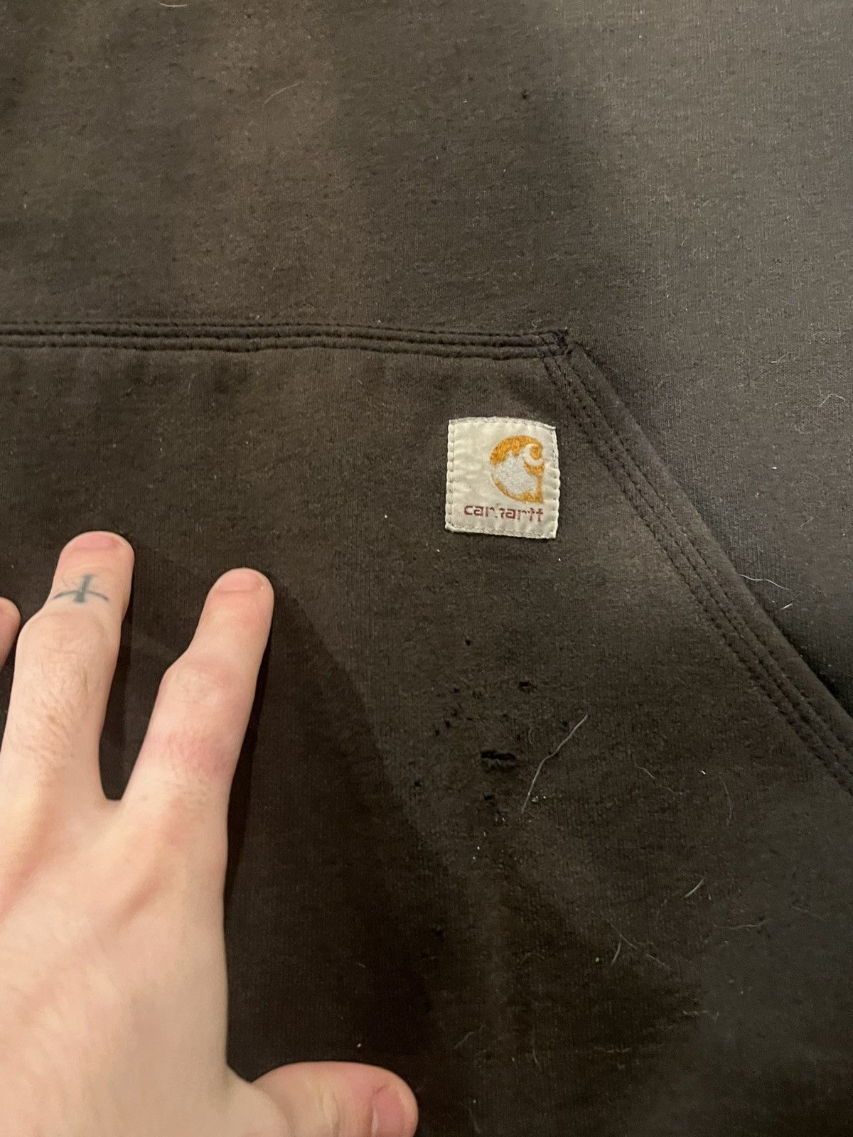 Carhartt × Vintage Sunfaded black thrashed carhartt fleece pullover hoodie Size US L / EU 52-54 / 3 - 2 Thumbnail