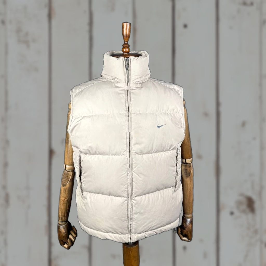 Nike Nike Vintage Puffer Jacket Vest M Mens Gray Solid Logo 90s Outdoor Coat/Coat? Size US M / EU 48-50 / 2 - 1 Thumbnail