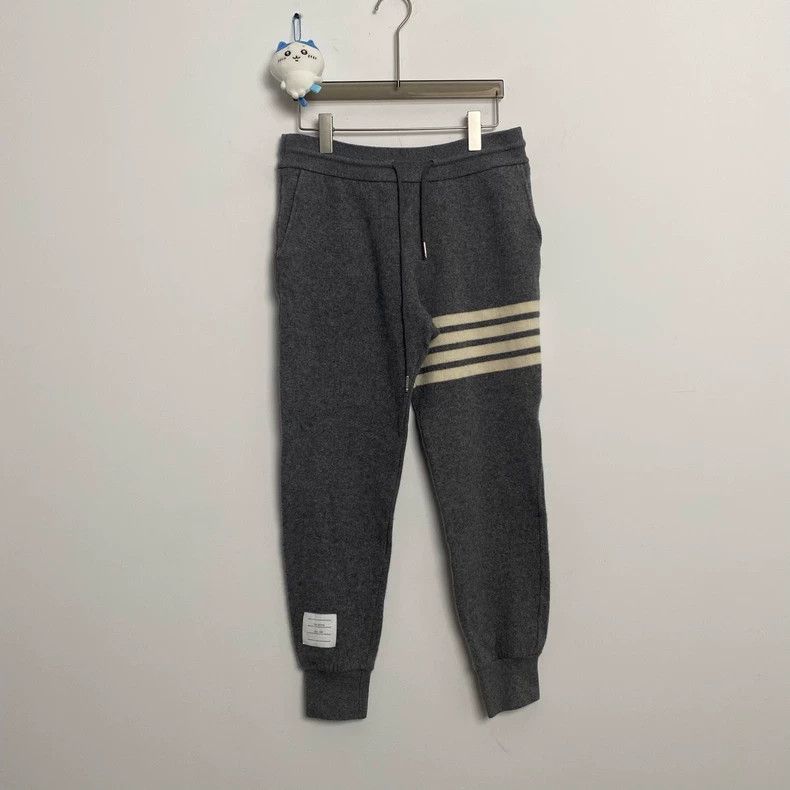 Thom Browne Thom Browne Cashmere Sweatpants Size 40-dmc Size US 34 / EU 50 - 1 Thumbnail