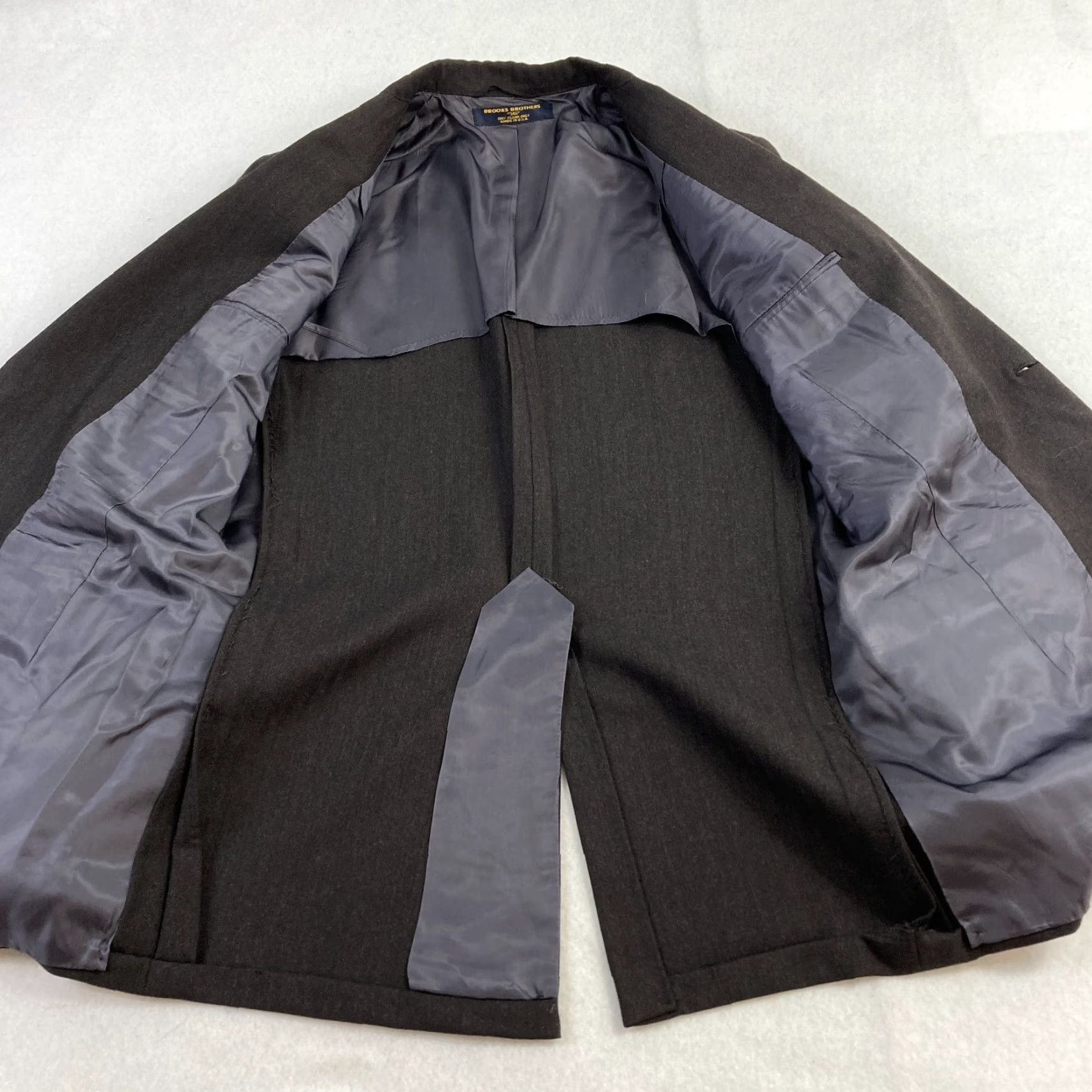 Brooks Brothers Brooks Brothers 346 Blazer Mens 40 Black Wool Lined 2 Button Jacket Coat Sport Coat Vintage No Size 40R - 7 Thumbnail