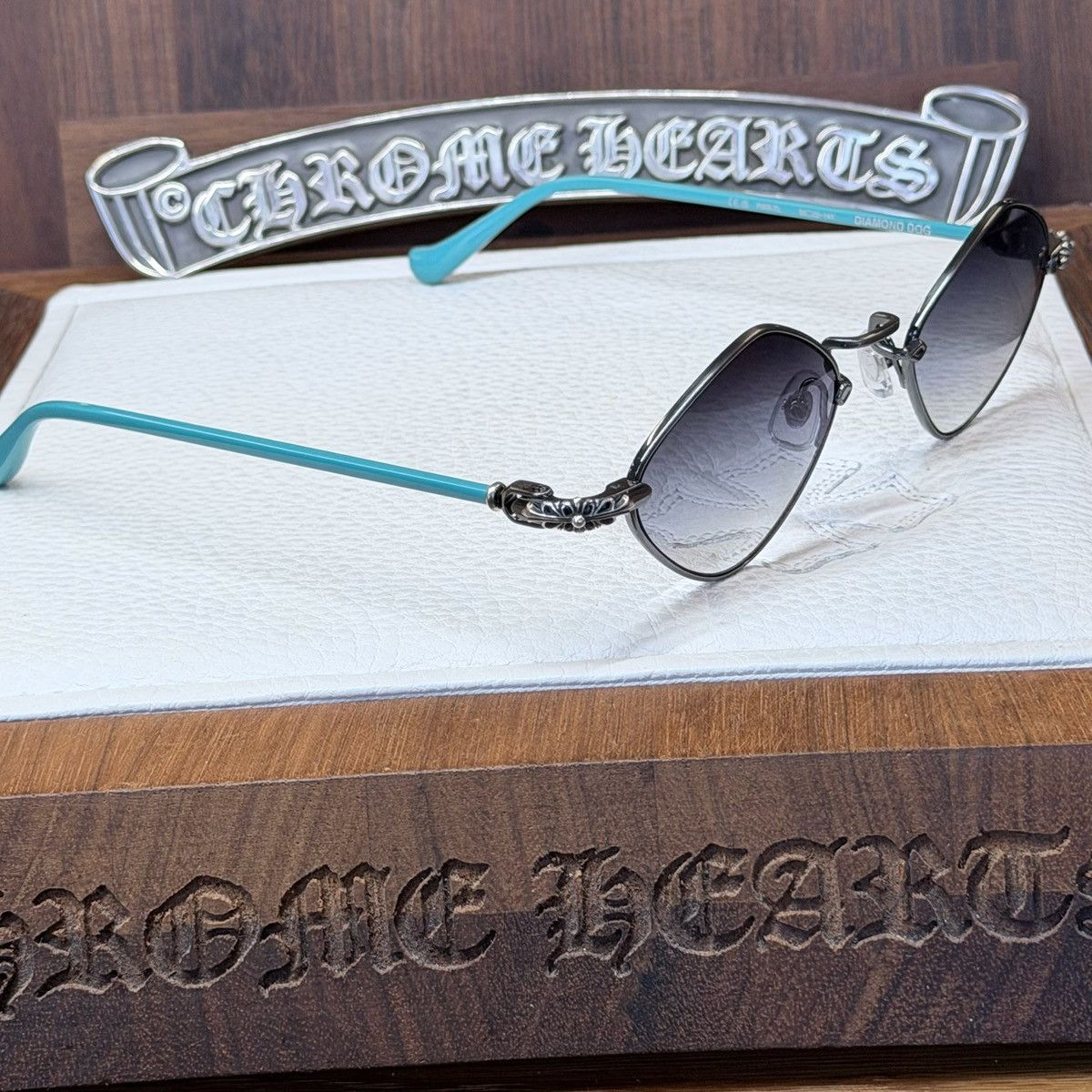 Chrome Hearts Chrome Hearts DIAMOND DOG 1/1 Sunglasses Size ONE SIZE - 5 Thumbnail