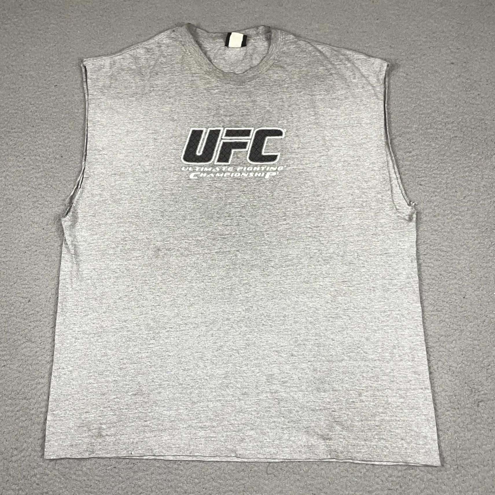 UFC VINTAGE UFC T-Shirt Mens 2XL Gray Sleeveless MMA Graphic Fighting Y2K Rare Vtg Size US XXL / EU 58 / 5 - 2 Thumbnail