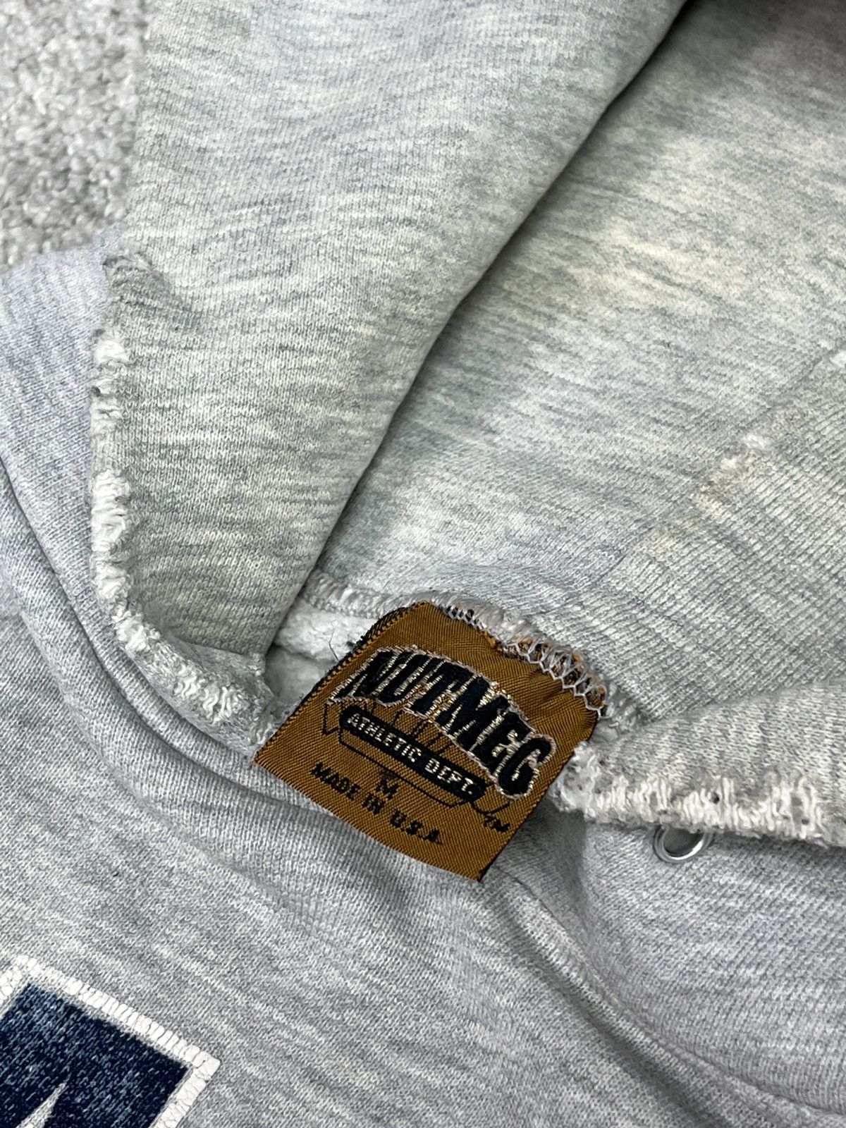 Vintage 1990s SEA ISLE NUTMEG VINTAGE HOODIE - 1675 Size US M / EU 48-50 / 2 - 6 Thumbnail