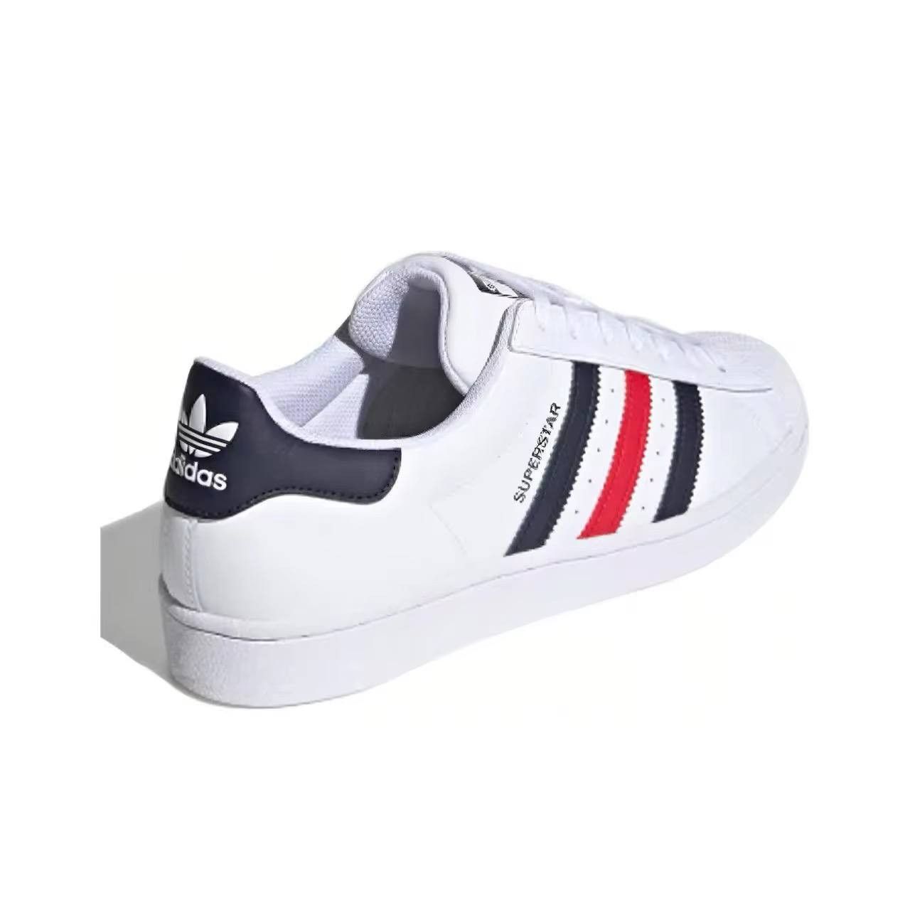 men's classic adidas sneakers