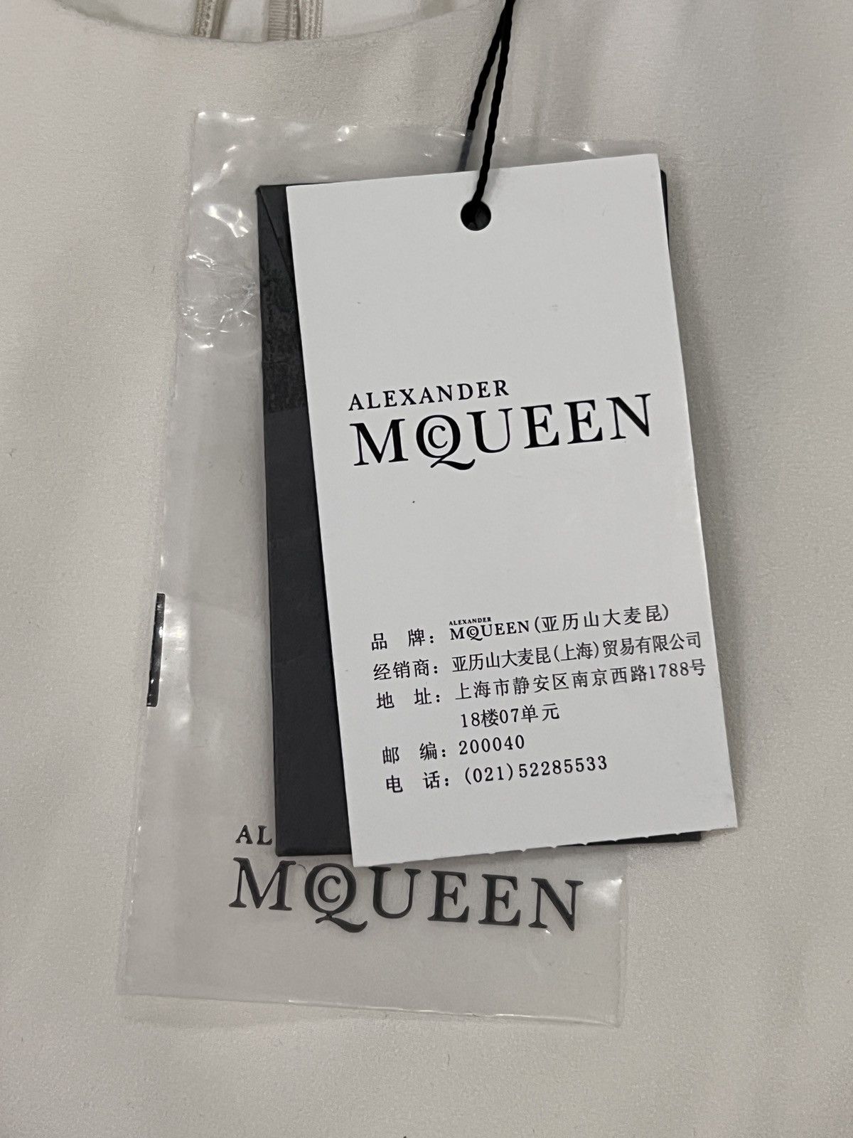 Alexander McQueen Alexander McQueen Asymmetric Ruffle Hem Top Size S / US 4 / IT 40 - 14 Thumbnail