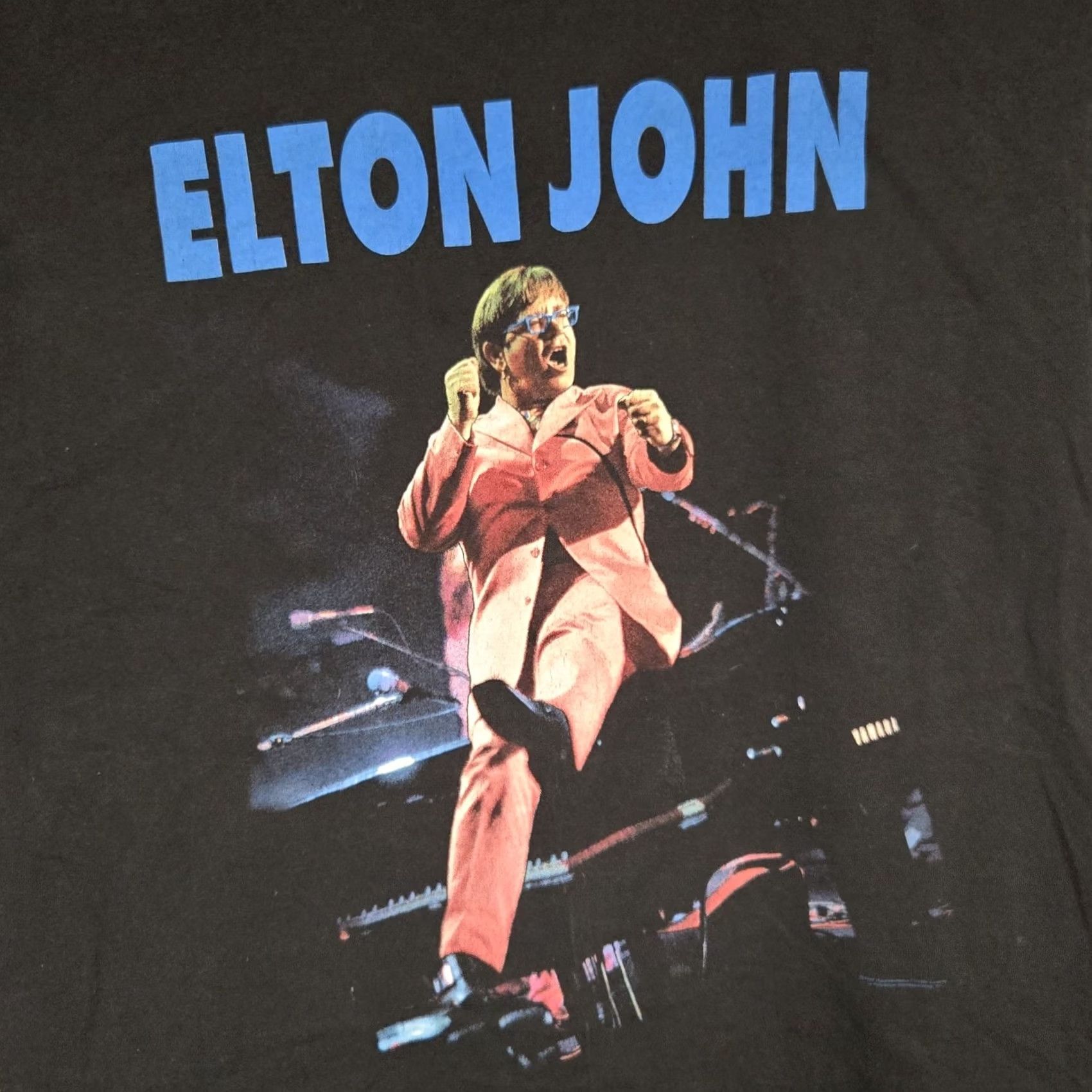 Vintage VINTAGE Elton John The Big Picture tour t-shirt Mens Large Black Shirt 1997 READ Size US L / EU 52-54 / 3 - 4 Thumbnail