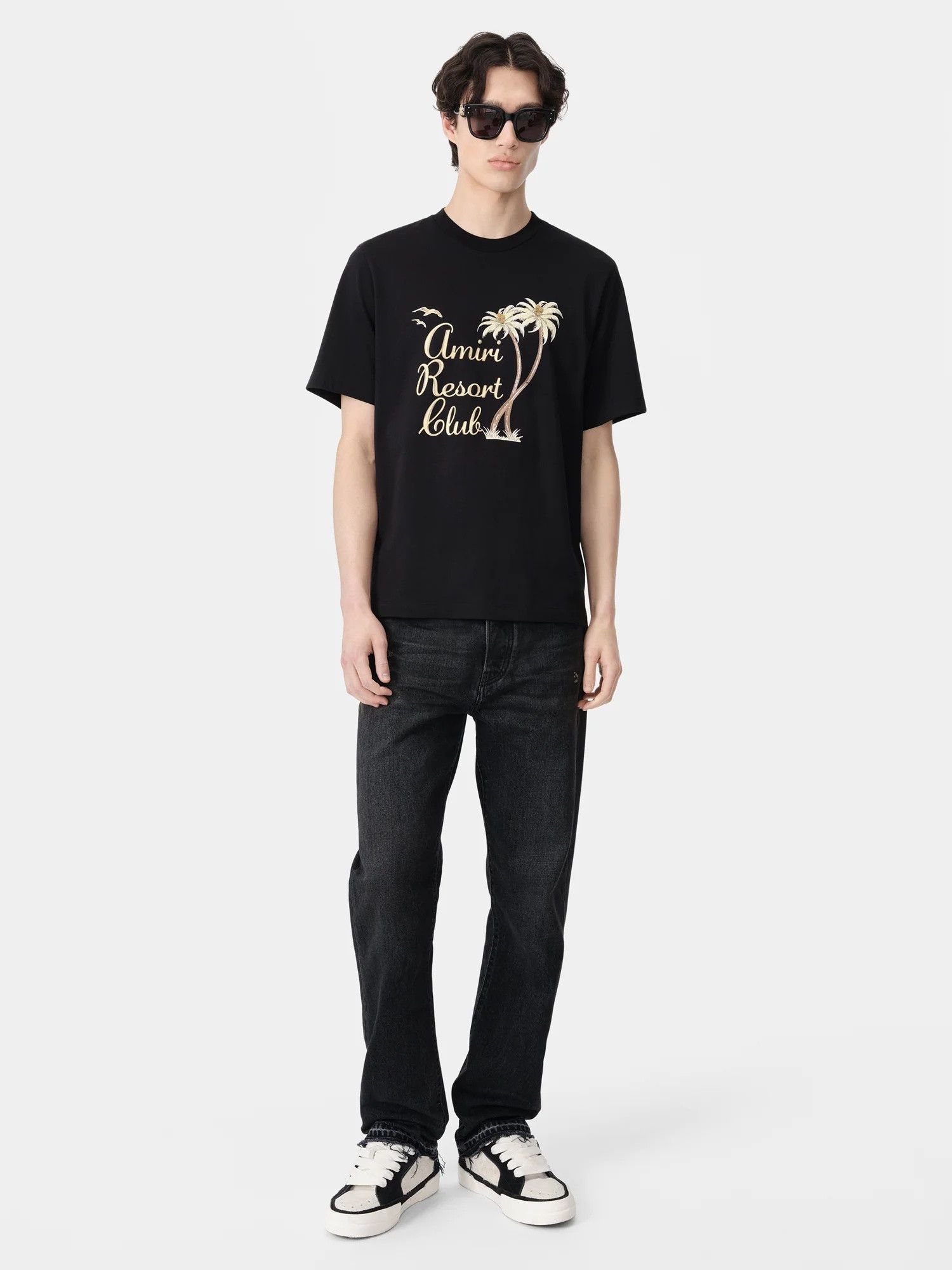 o1s1wg110525 Twisted Palms T-Shirt in Black