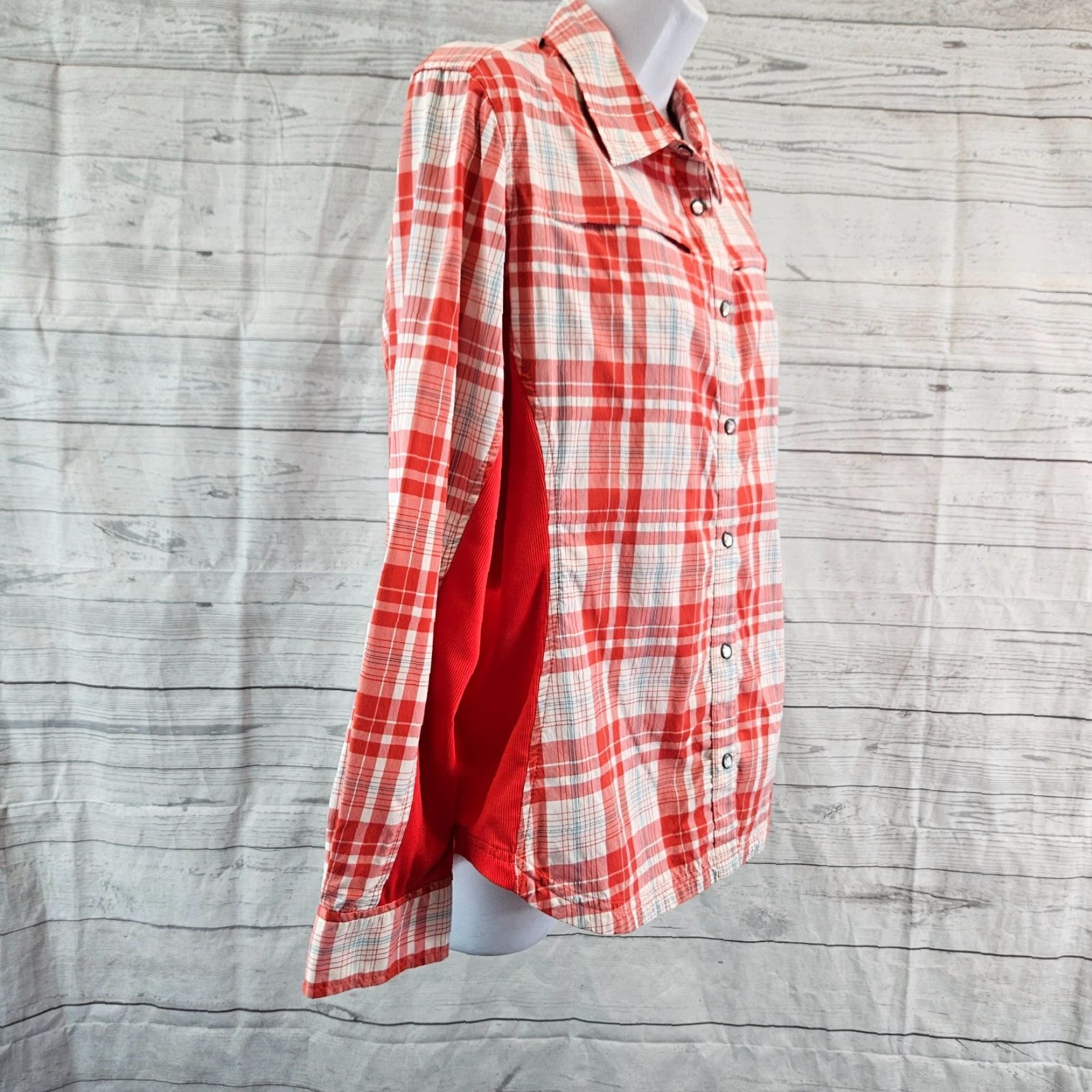 Eddie Bauer VINTAGE Eddie Bauer First Ascent Womens Snap Button Top Sz Large Red White Plaid Size L / US 10 / IT 46 - 3 Thumbnail