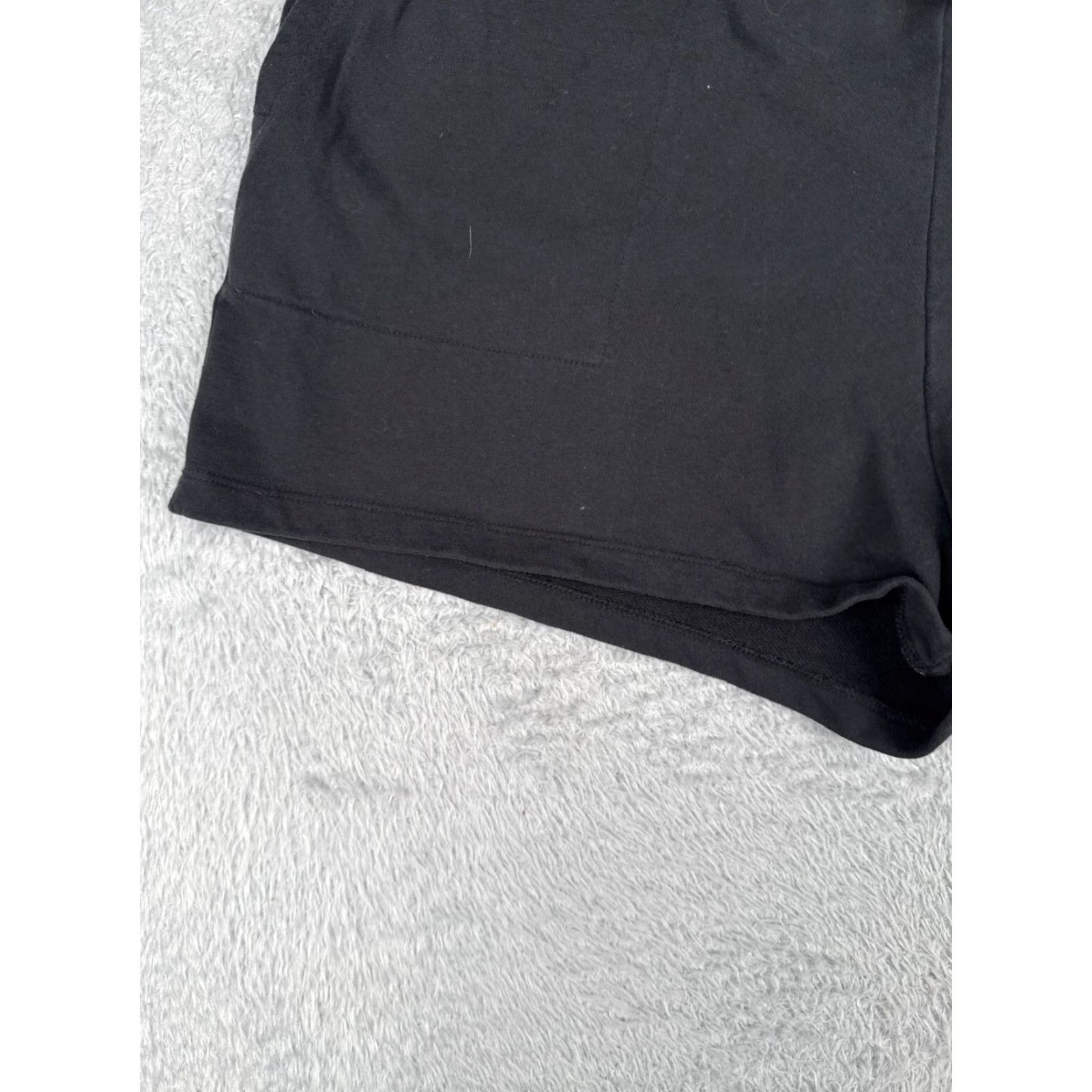 The North Face The North Face Short Women 2XL Black Sweat Elastic Waist French Terry Cotton Size 40" / US 18 - 3 Thumbnail