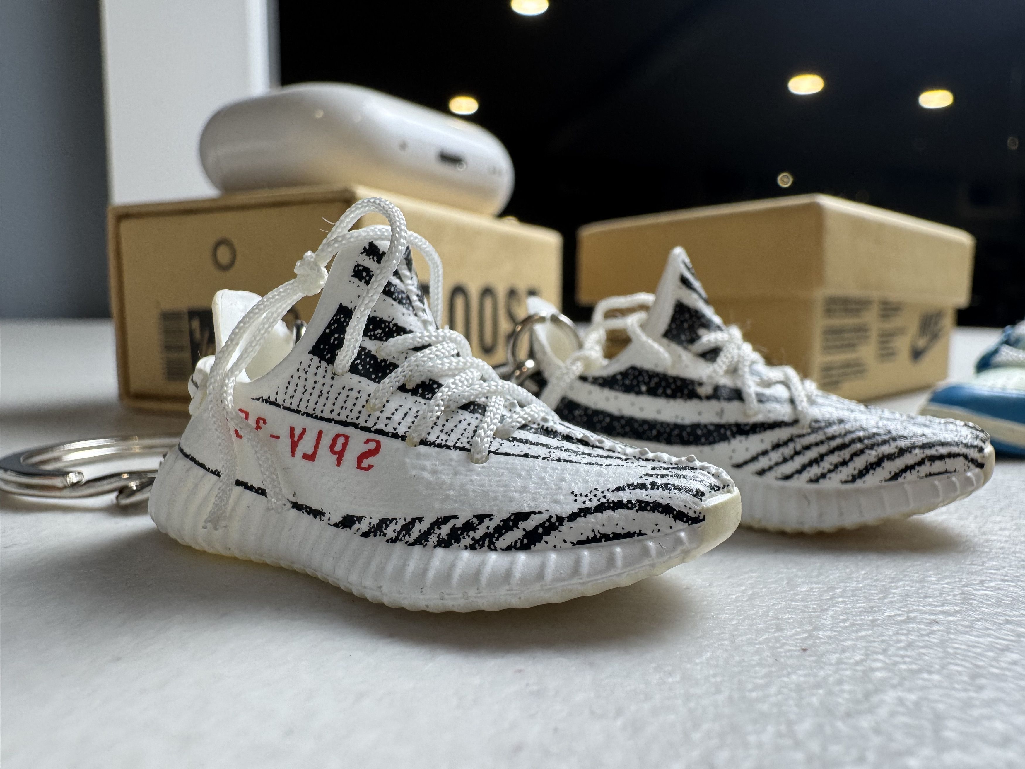 Other Custom Shoe Keychains Off-White X Nike + YEEZY Size ONE SIZE - 4 Thumbnail