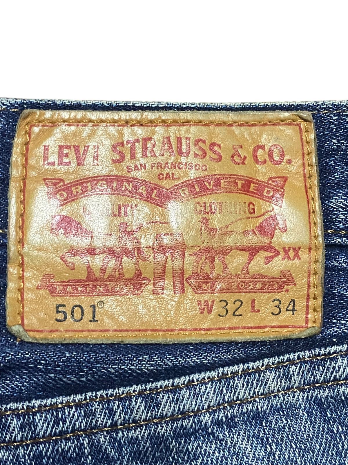 Levi's Vintage Clothing Vintage Levis 501 Mud Wash Y2K Loose Ripped Jeans Size US 33 - 15 Thumbnail