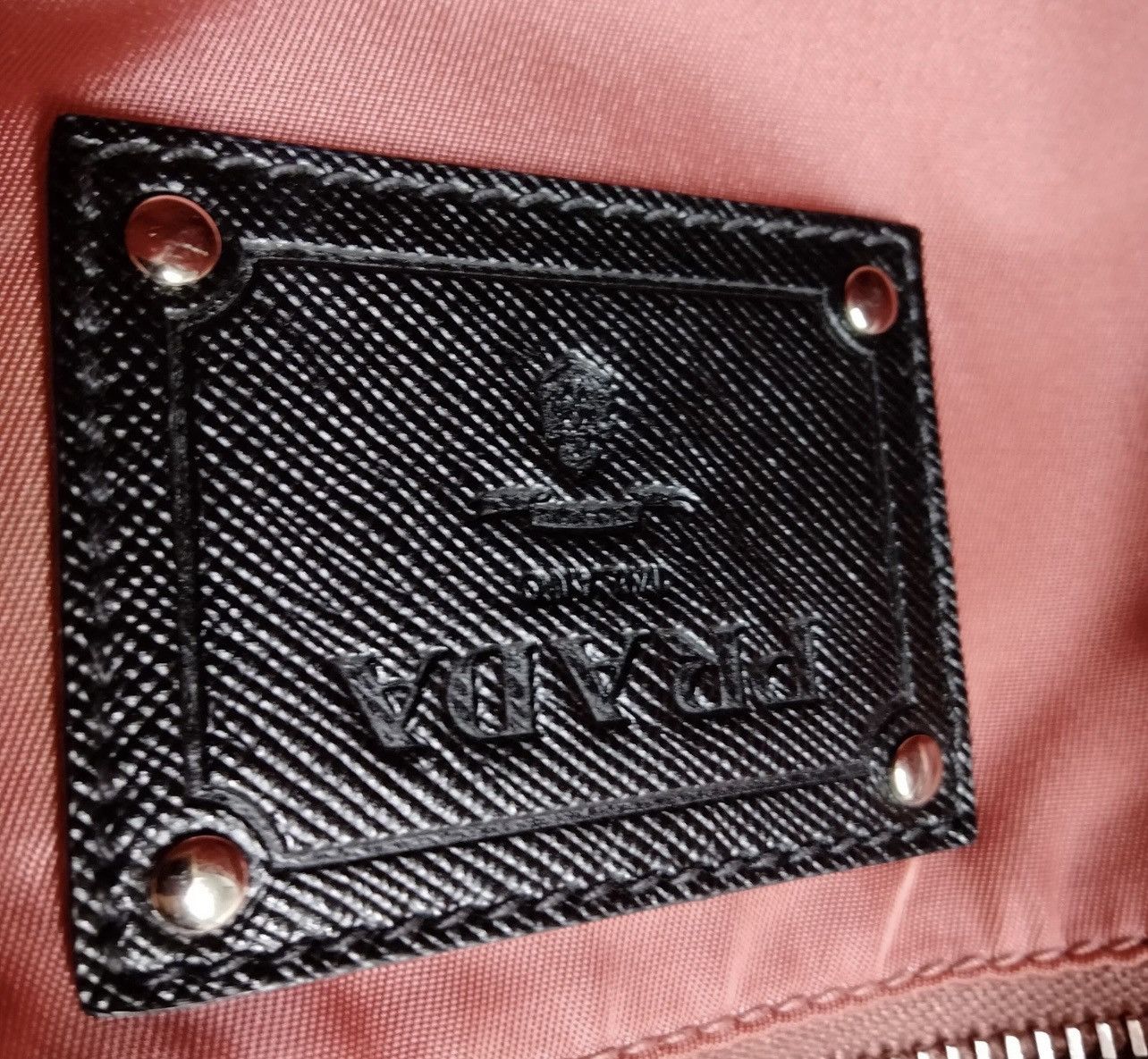 Prada Black Prada shoulder bag Size ONE SIZE - 6 Thumbnail