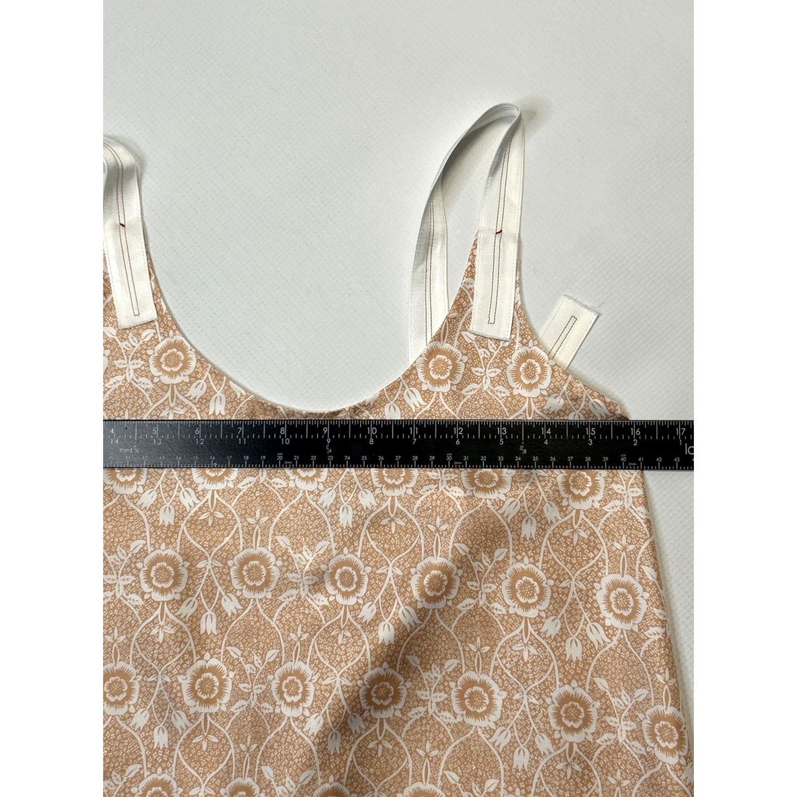 Helmut Lang Helmut Lang Peach Silk Ornamental Floral Tank Ladies Womens M Casual Size M / US 6-8 / IT 42-44 - 6 Thumbnail