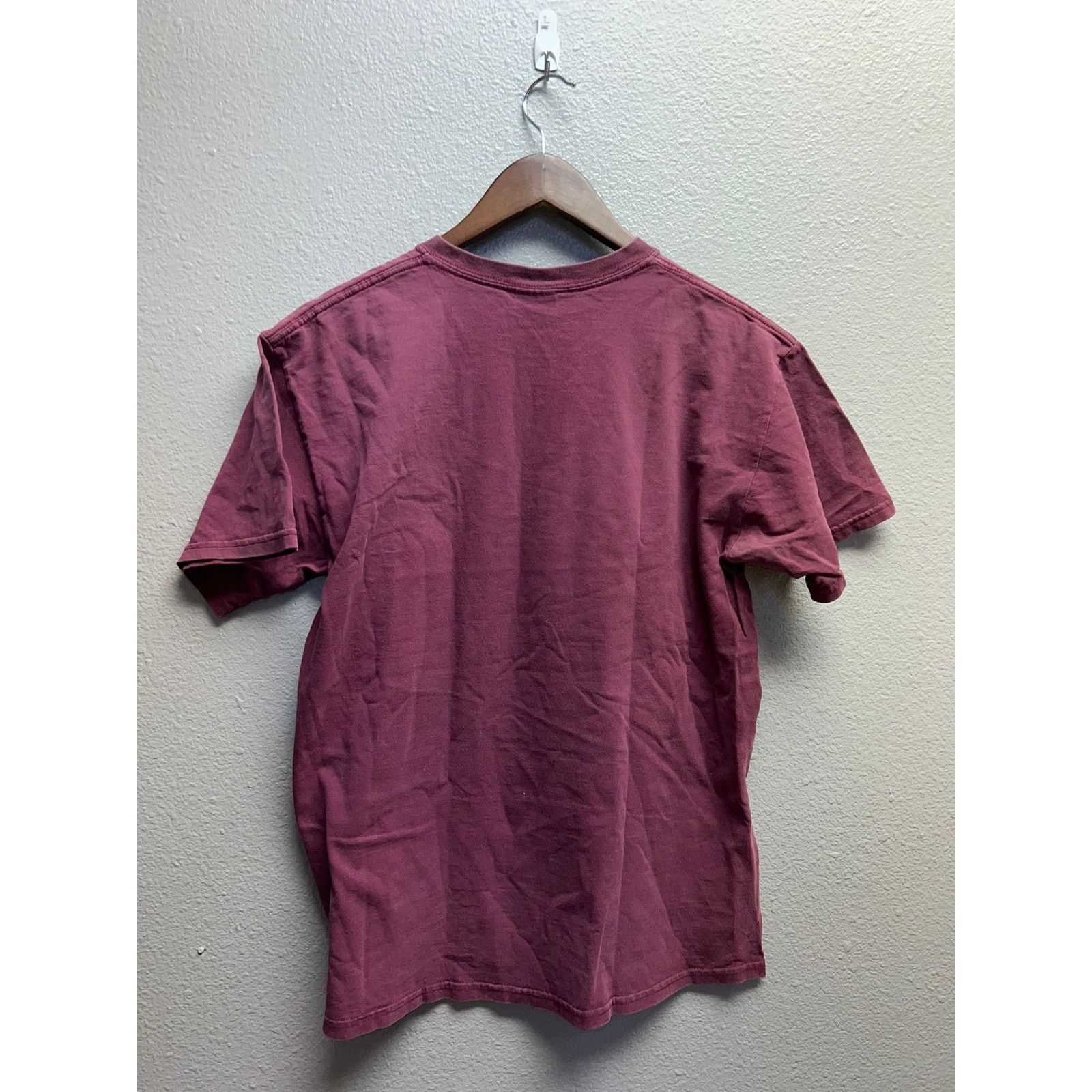 Gildan Art Club Shirt 2011 2012 Artwork School Red Tee Shirt Medium Size US M / EU 48-50 / 2 - 6 Thumbnail