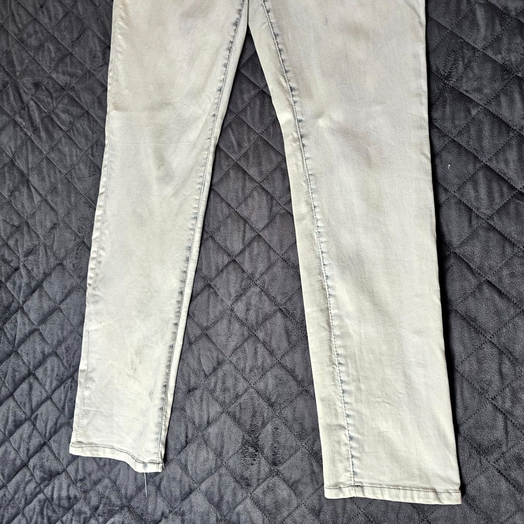 Nanette Lepore Nanette Lepore Jeans Womens Ankle Skinny Size 4 Caitlyn Light Wash Denim 28in Inseam Regular Rise 5-Pocket Stretch Blue Pants Size 27" / US 4 / IT 40 - 2 Thumbnail
