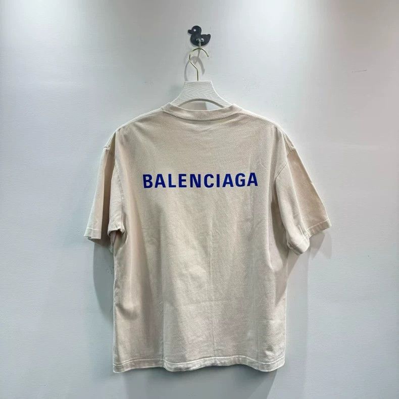 Other Balenciaga Front and back monogrammed Logo short sleeves Size US S / EU 44-46 / 1 - 4 Thumbnail