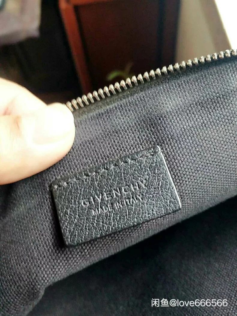 Givenchy Givenchy Handbag Size ONE SIZE - 2 Thumbnail