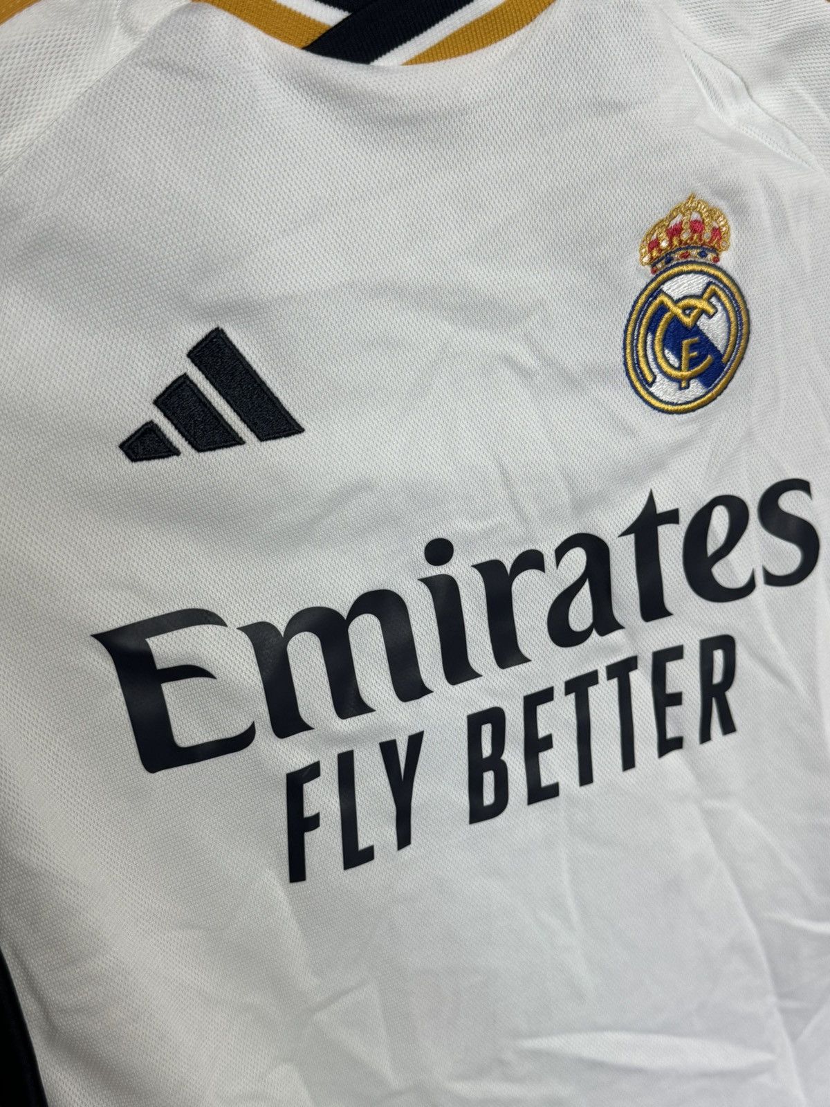 Adidas KIDS Real Madrid 23/24 Home Vinicius Jr. Football Jersey Size US XS / EU 42 / 0 - 4 Thumbnail