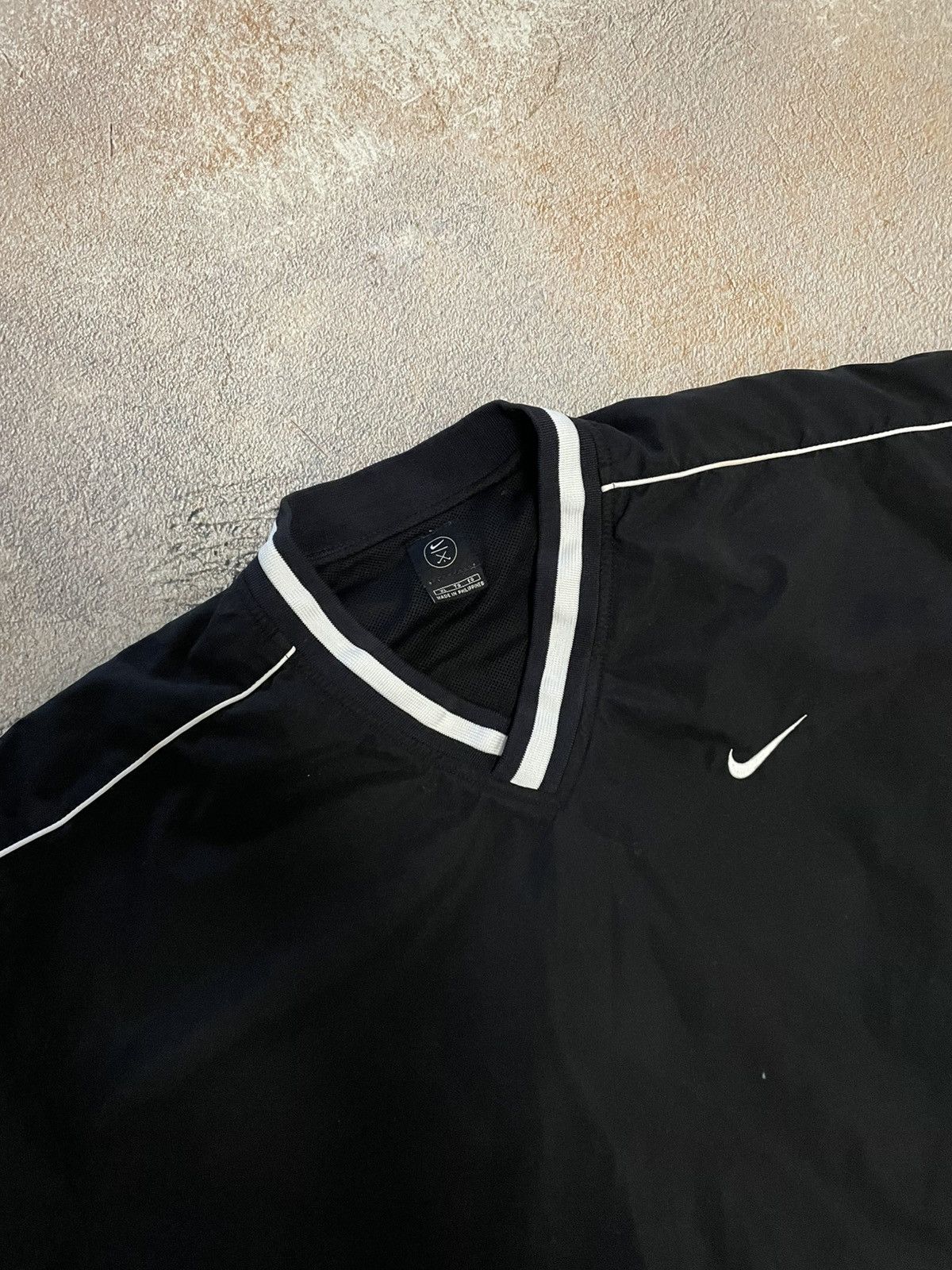 Nike Vintage Nike Heavy Nylon Drill Black Sweatshirt Size US XL / EU 56 / 4 - 4 Thumbnail