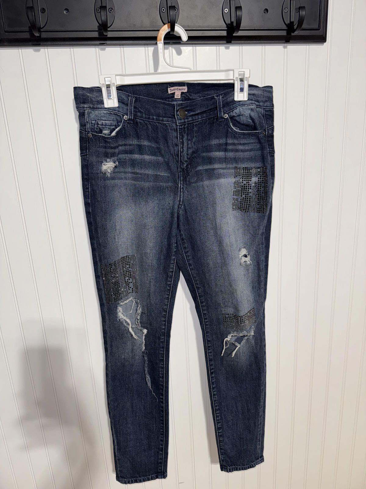 Juicy Couture Jeans Juicy Couture Women's 10 Distressed Rhinestone Patch Jeans Size 32" / US 10 / IT 46 - 1 Thumbnail