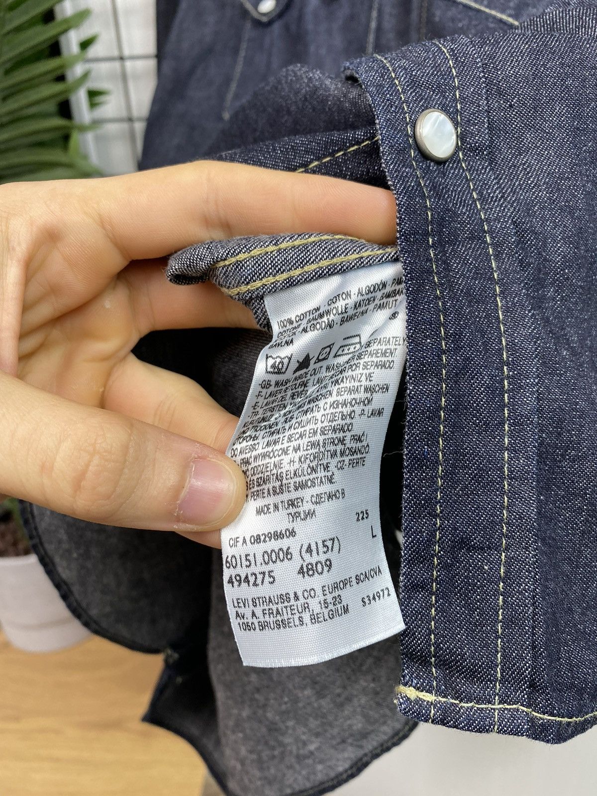 Levi's × Levi's Vintage Clothing × Vintage Vintage Levi’s Strauss & Co Denim Shirt Men’s L Navy Size US L / EU 52-54 / 3 - 9 Thumbnail