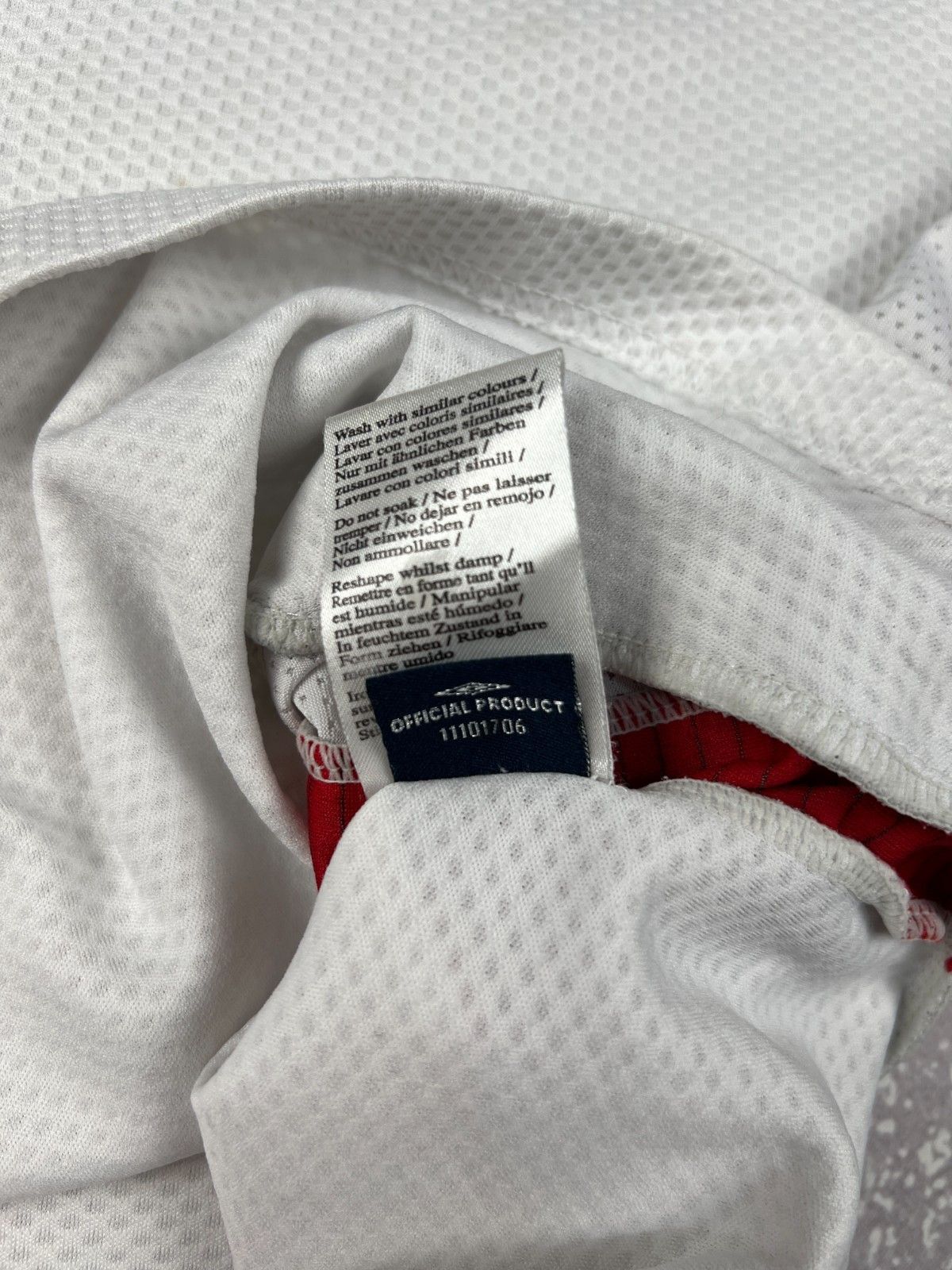 Umbro 2006 2007 Umbro England Team Training Soccer Football Jersey Size US XL / EU 56 / 4 - 7 Thumbnail