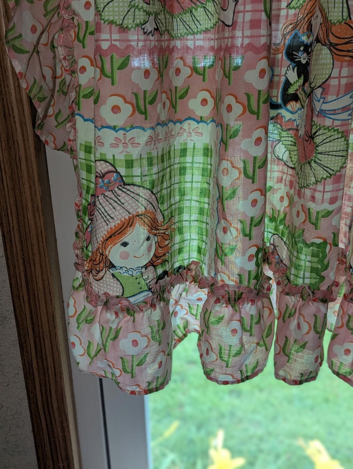 Designer VTG 70s Pink Patchwork Floral Holly Hobbie Ruffle Curtains Size ONE SIZE - 3 Thumbnail