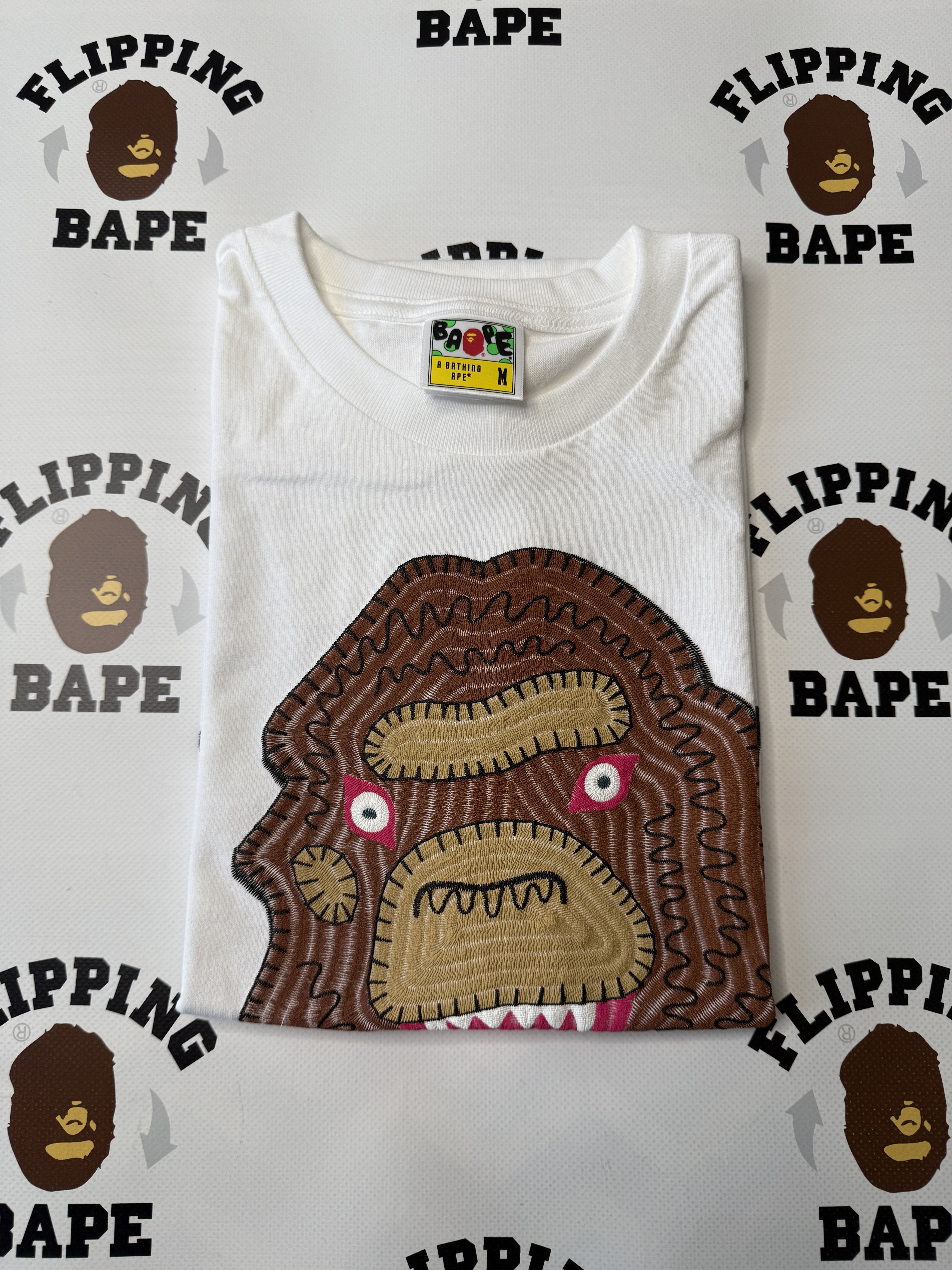 Bape BAPE EMBROIDERY STYLE SOUVENIR LOGO TEE (2025) Size US M / EU 48-50 / 2 - 9 Thumbnail