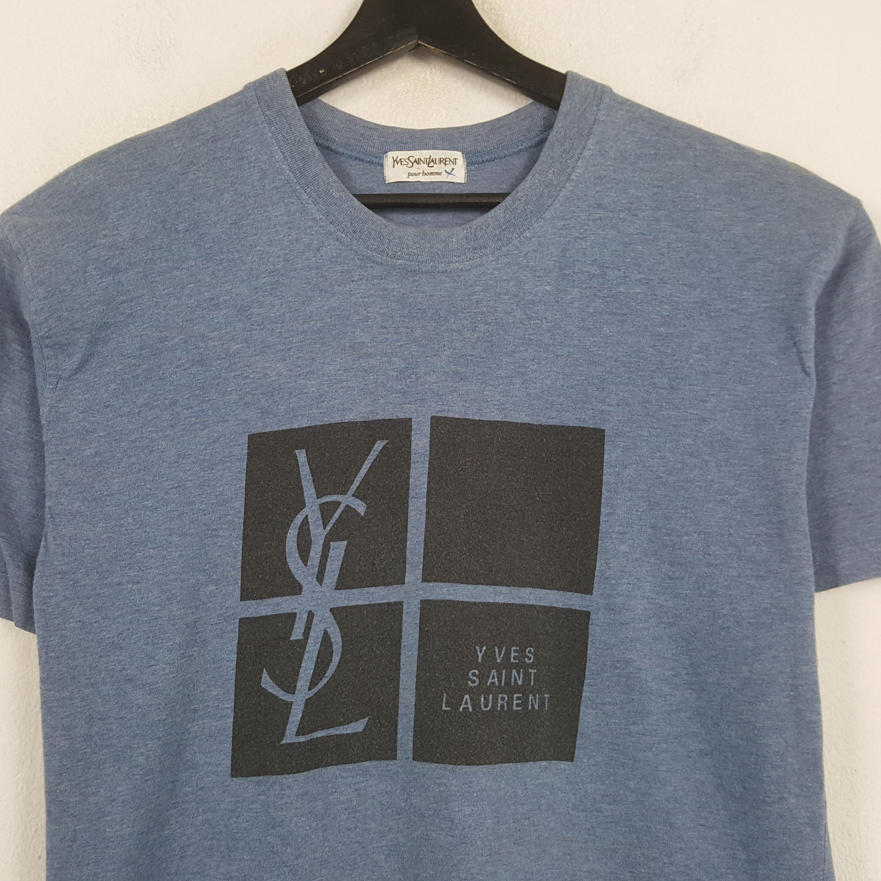 Yves Saint Laurent Yves Saint Laurent YSL Fashion Brand Tshirt C294N15 Size US S / EU 44-46 / 1 - 2 Thumbnail