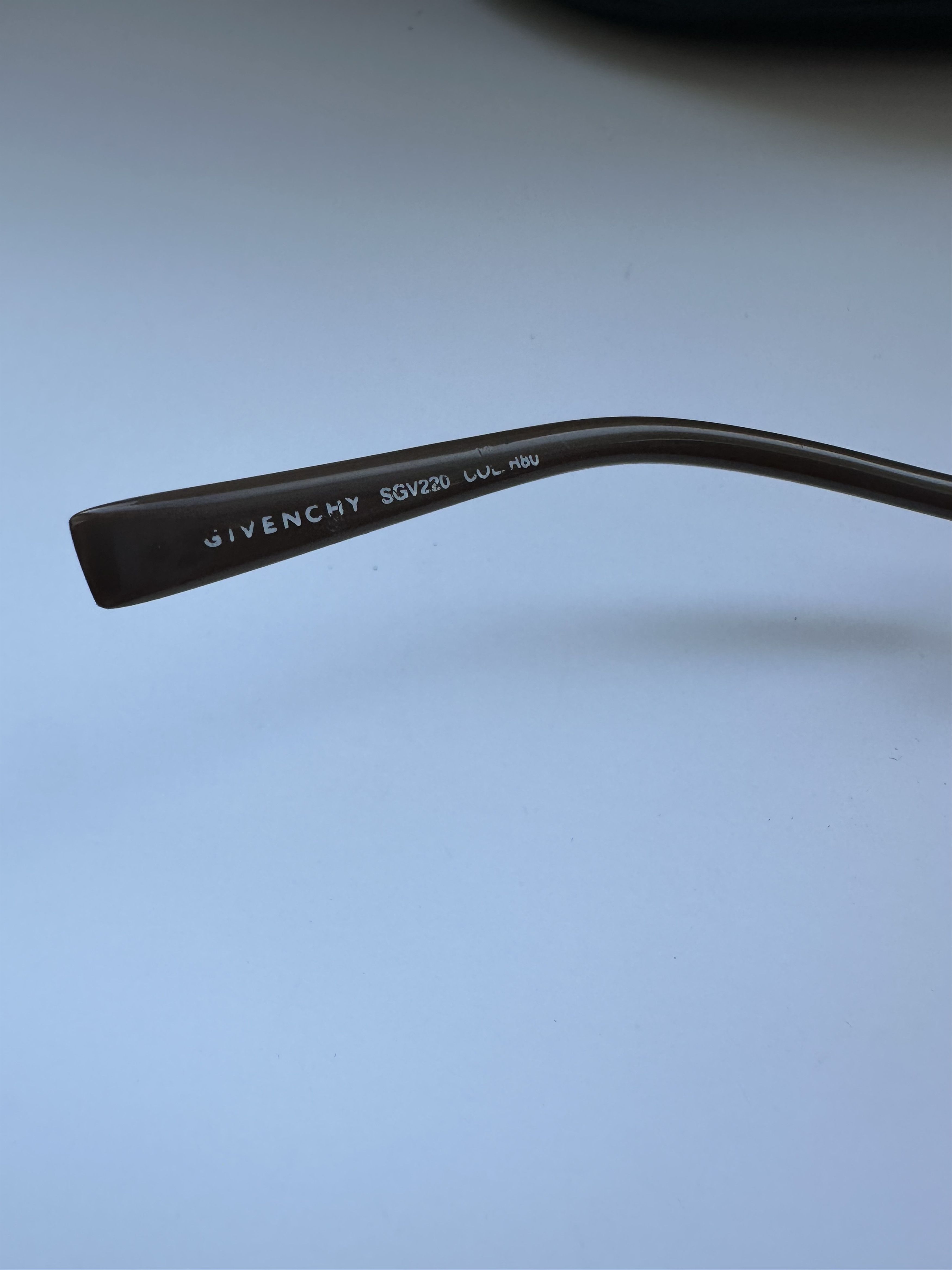 Givenchy Givenchy Sunglasses Futuristic Form SGV220 Vintage Size ONE SIZE - 9 Thumbnail