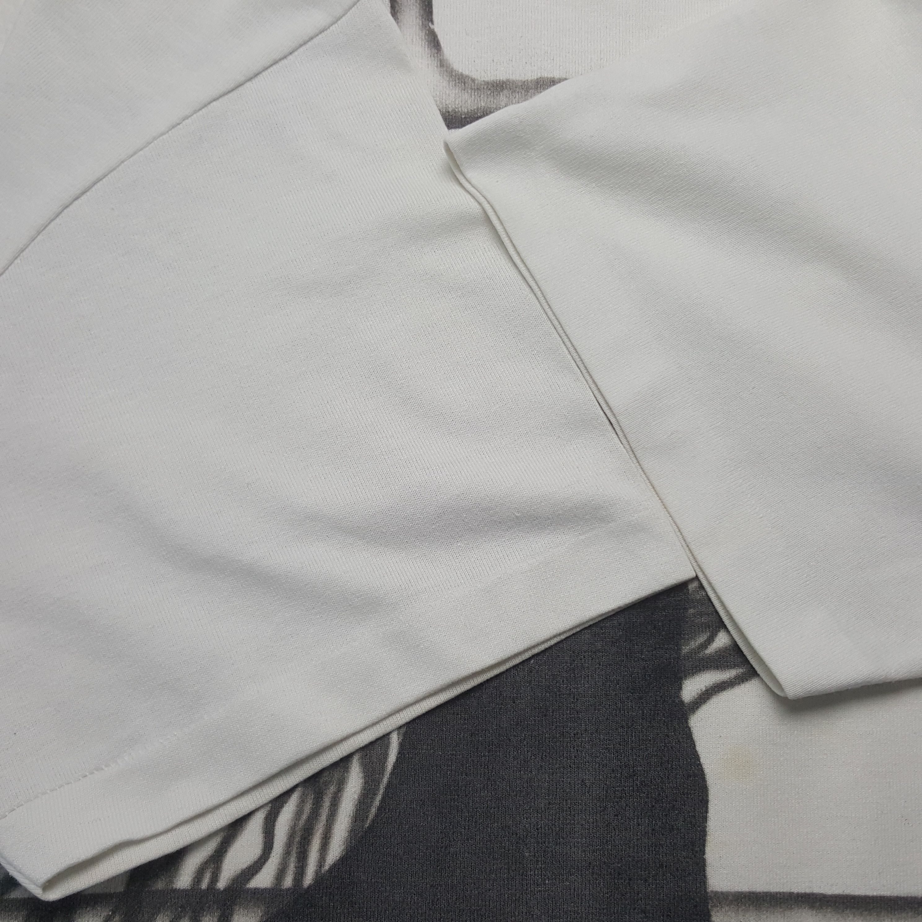 Rap Tees × Vintage Vintage 90s Soul II Soul Overprint Rapper Tshirt Size US L / EU 52-54 / 3 - 6 Thumbnail