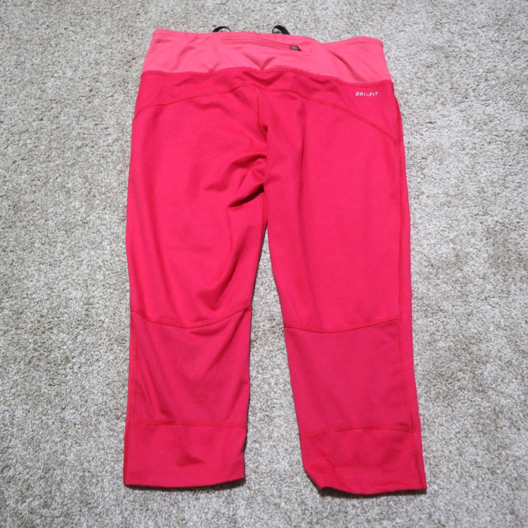 Nike Nike Pro Dri-Fit Stretchy Magenta Pink Bike Short Knee Women's Size M Medium Shirt Size 32" / US 10 / IT 46 - 8 Thumbnail