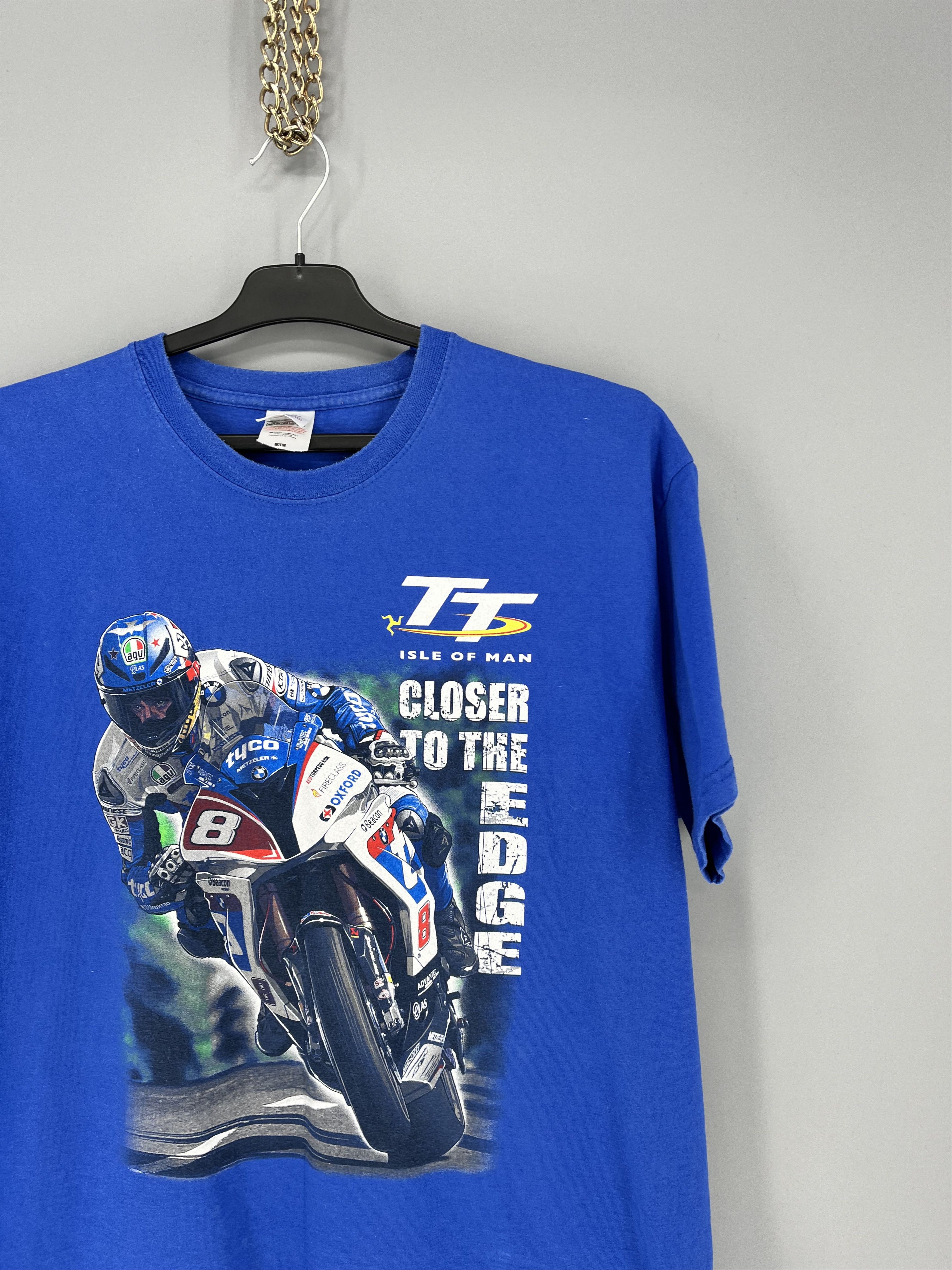Vintage Vintage Y2K Isle of Man TT Moto Racing Tee Racer Honda Moto Size US XL / EU 56 / 4 - 5 Thumbnail