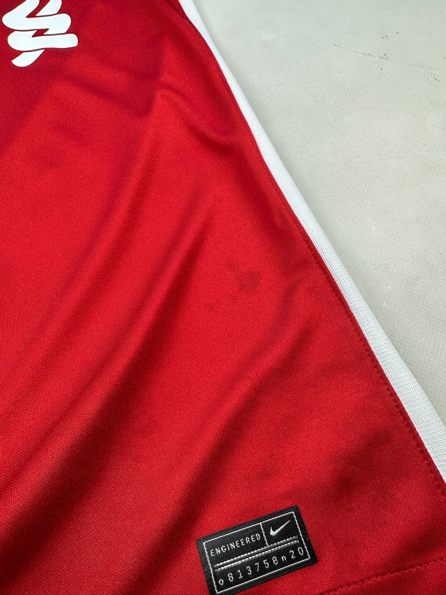 Nike Liverpool Jersey Nike Football Size S Size US S / EU 44-46 / 1 - 7 Thumbnail