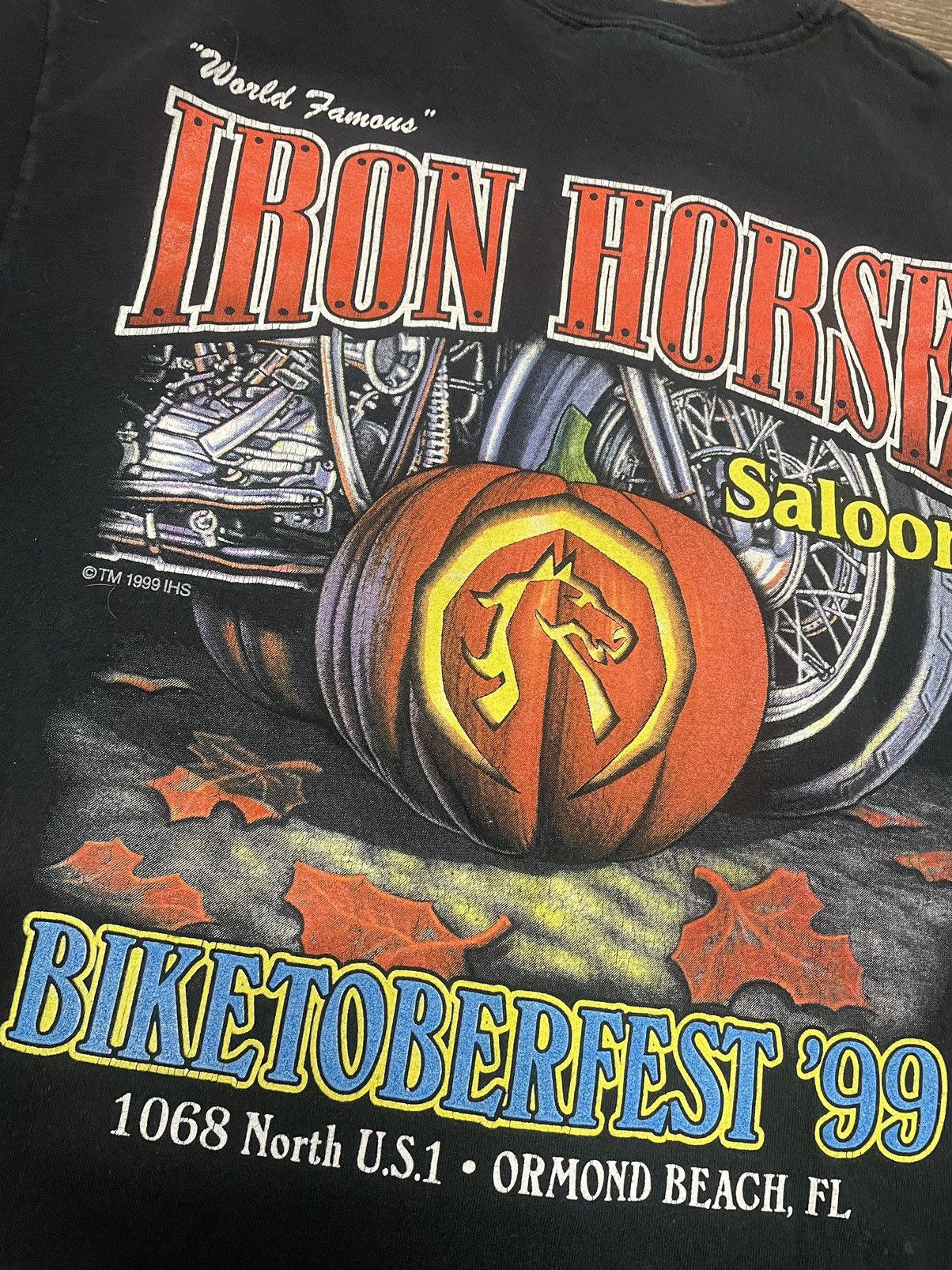 Vintage Vintage 99 Iron Horse Saloon Biketoberfest Crewneck Shirt Size US M / EU 48-50 / 2 - 9 Thumbnail