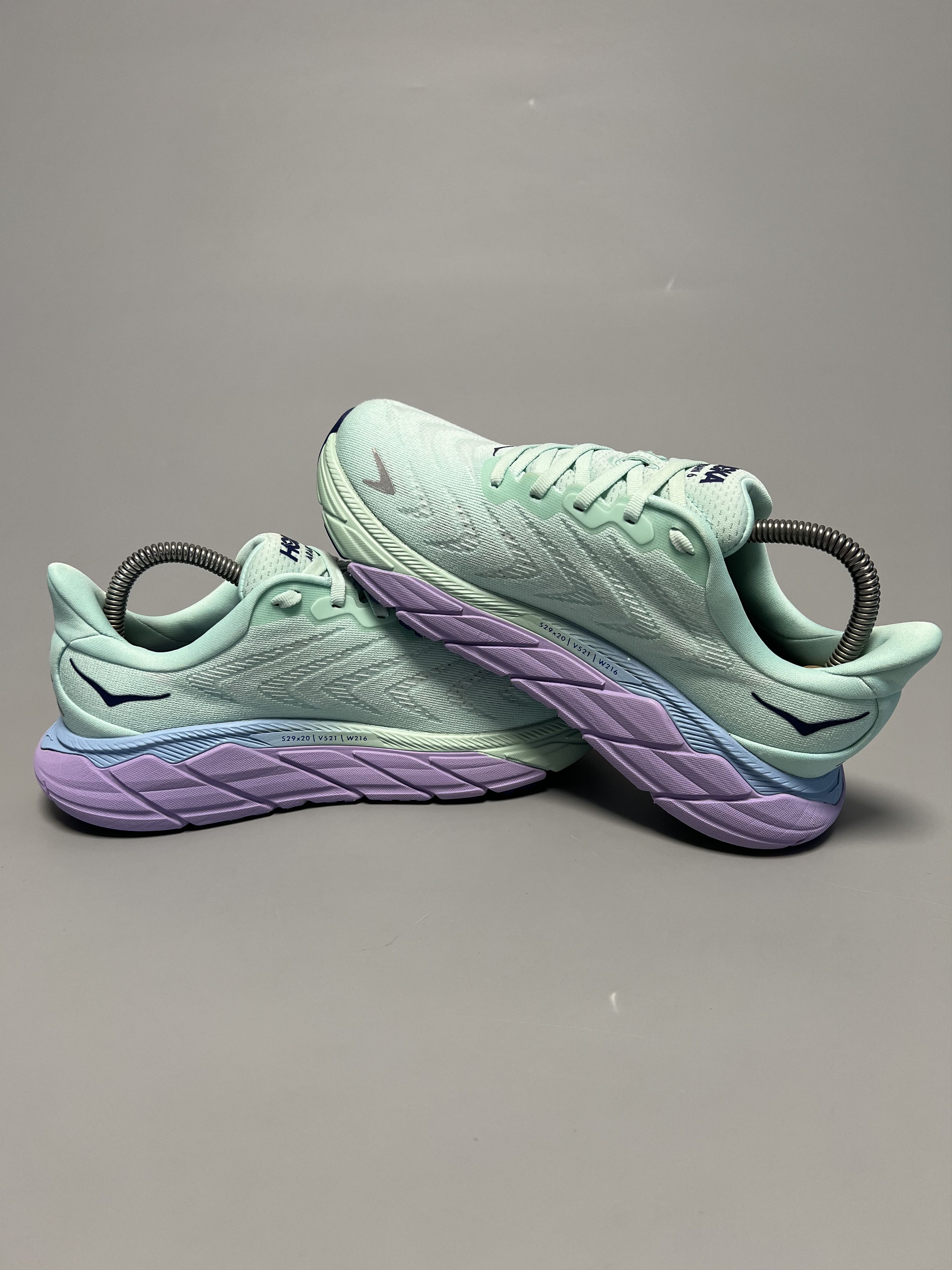 Hoka 6.5D Hoka One One Arahi 6 Wide Running Shoes Walking Gym Size US 6.5 / IT 36.5 - 5 Thumbnail