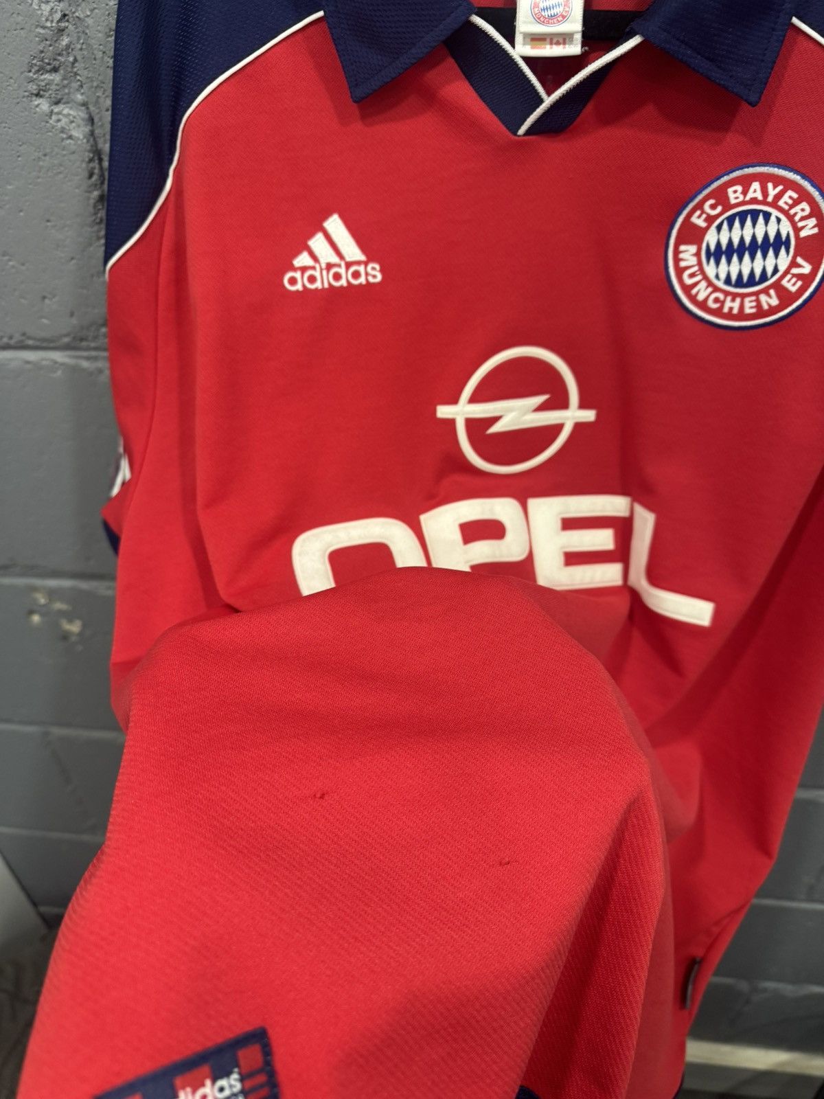 Adidas BAYERN MUNICH 99-01 HOME FOOTBALL SOCCER JERSEY ADIDAS sz XL Size US XL / EU 56 / 4 - 12 Thumbnail