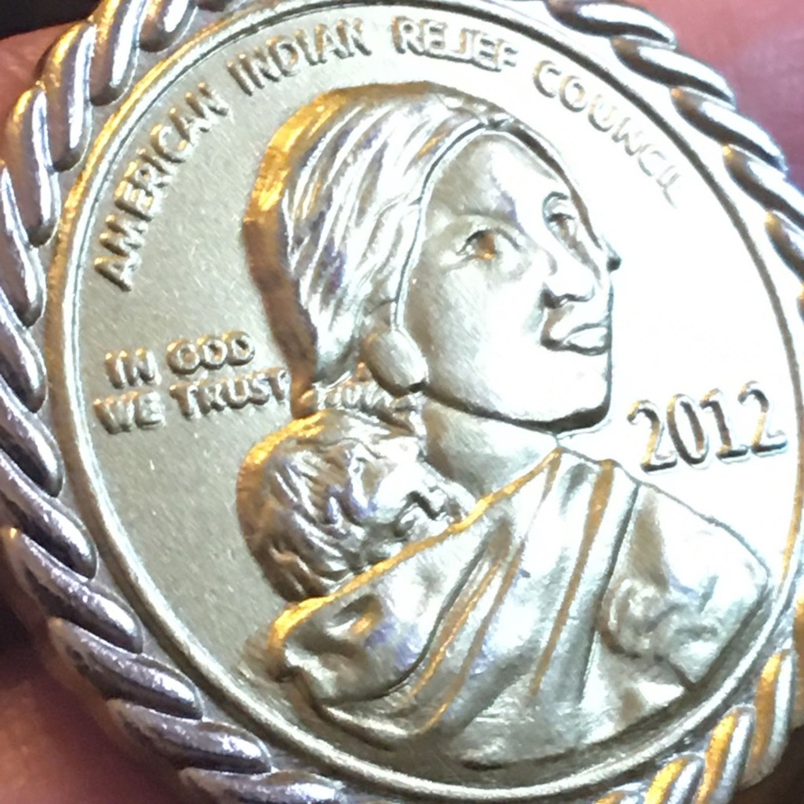 Jewelry Sacagawea 2012 coin replica pendant on chain Size ONE SIZE - 10 Thumbnail