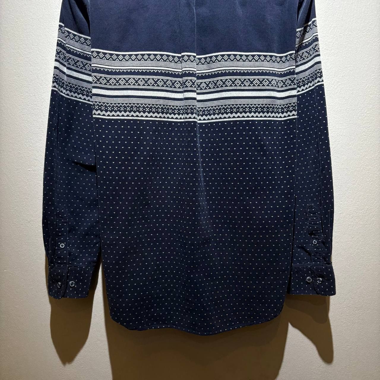 Sergio Tacchini Sergio Tacchini Navy Aztec Pattern Longsleeve Corduroy Shirt Size US XL / EU 56 / 4 - 6 Thumbnail