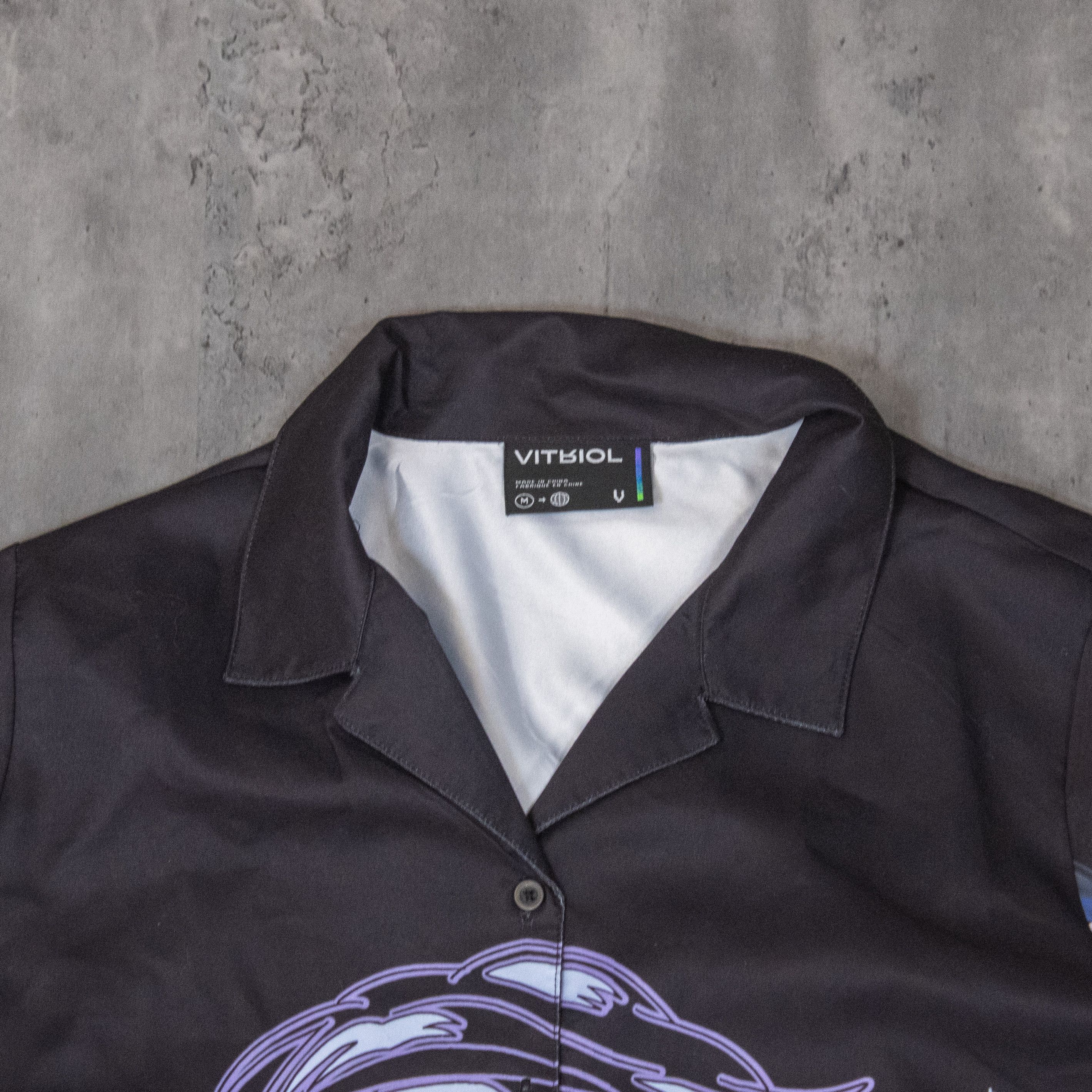 Zumiez Vitriol Anime Button Up Camp Collar Prada Style Shirt Size US M / EU 48-50 / 2 - 5 Thumbnail
