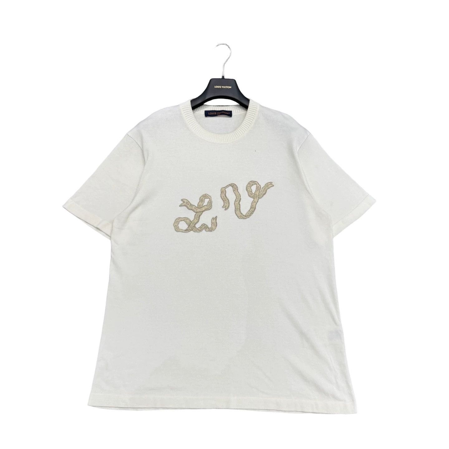 Louis Vuitton Louis Vuitton Embroidered Ribbon Logo T-Shirt Size XL Size US XL / EU 56 / 4 - 1 Thumbnail