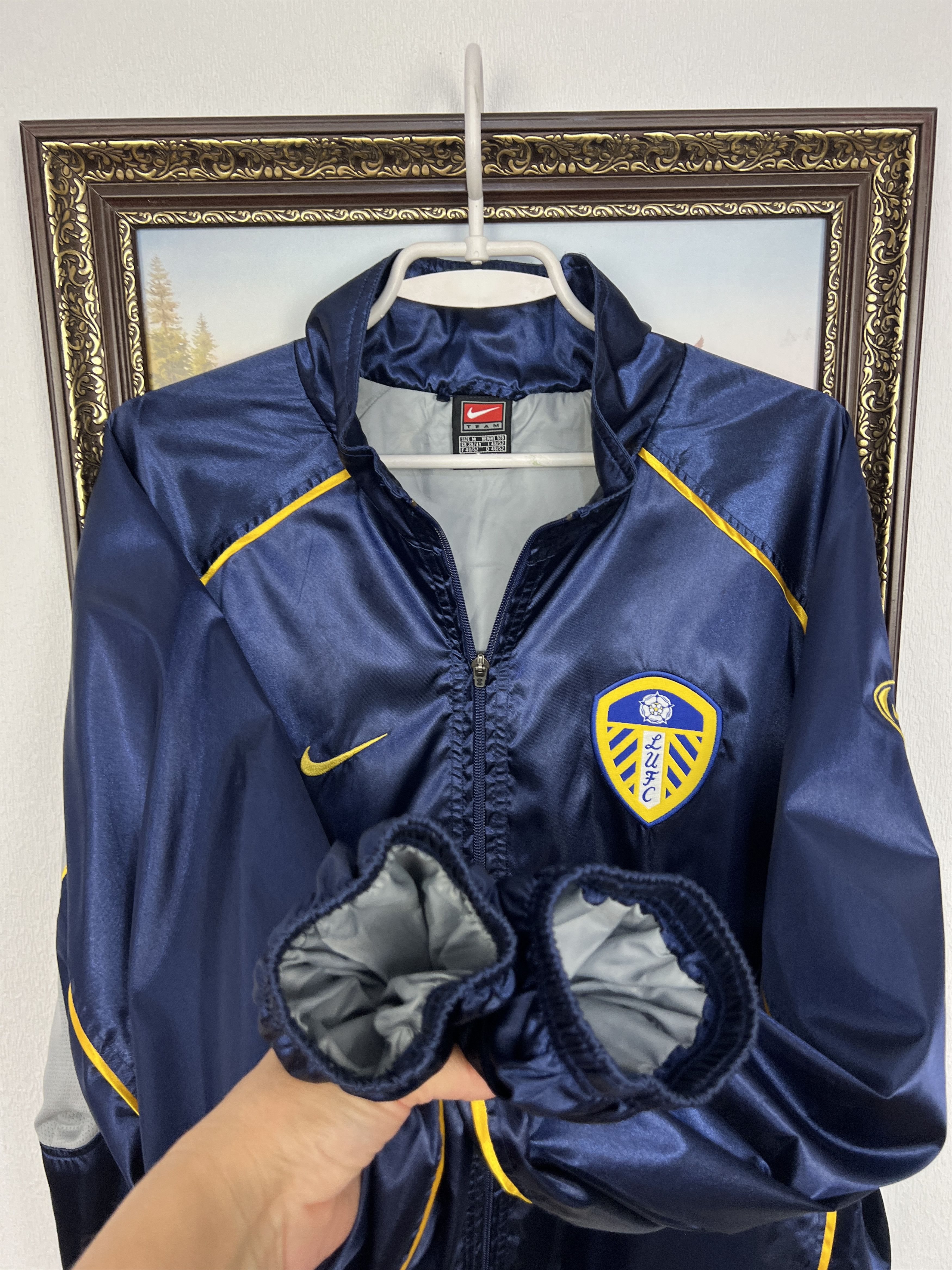 Nike Vintage 90's Nike Leeds United Football Satin Jacket Soccer Size US M / EU 48-50 / 2 - 8 Thumbnail
